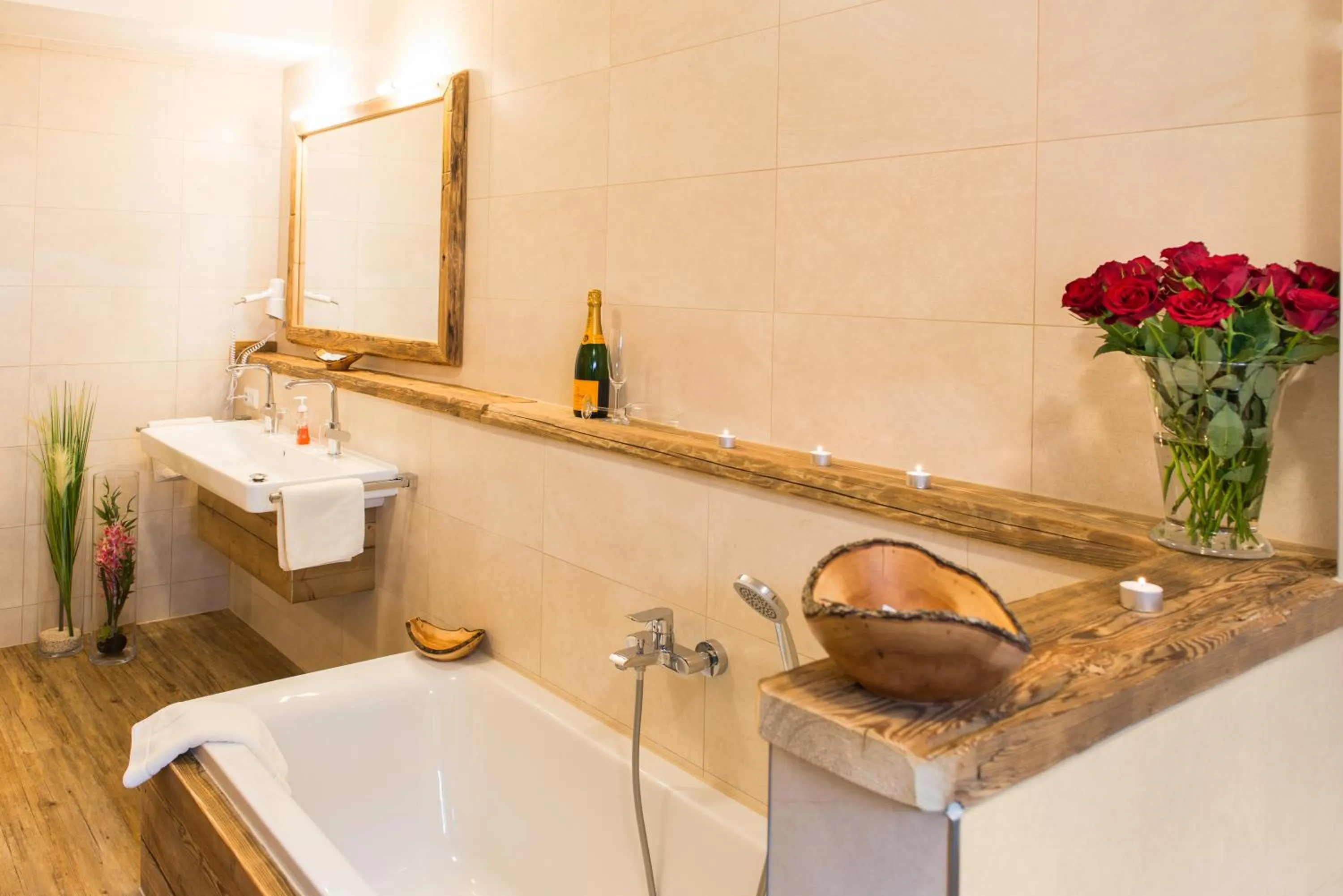 Shower in Hotel - Restaurant Eberlwirt