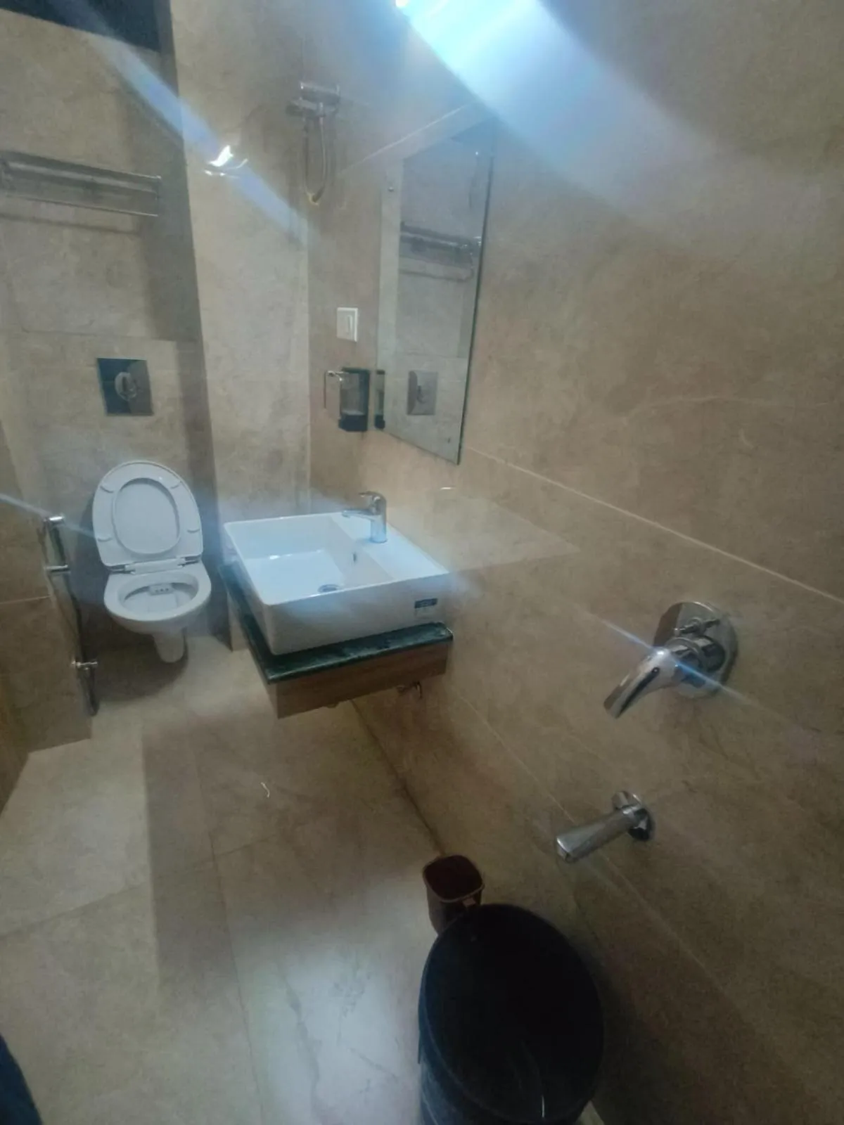 Toilet in HOTEL ABODE
