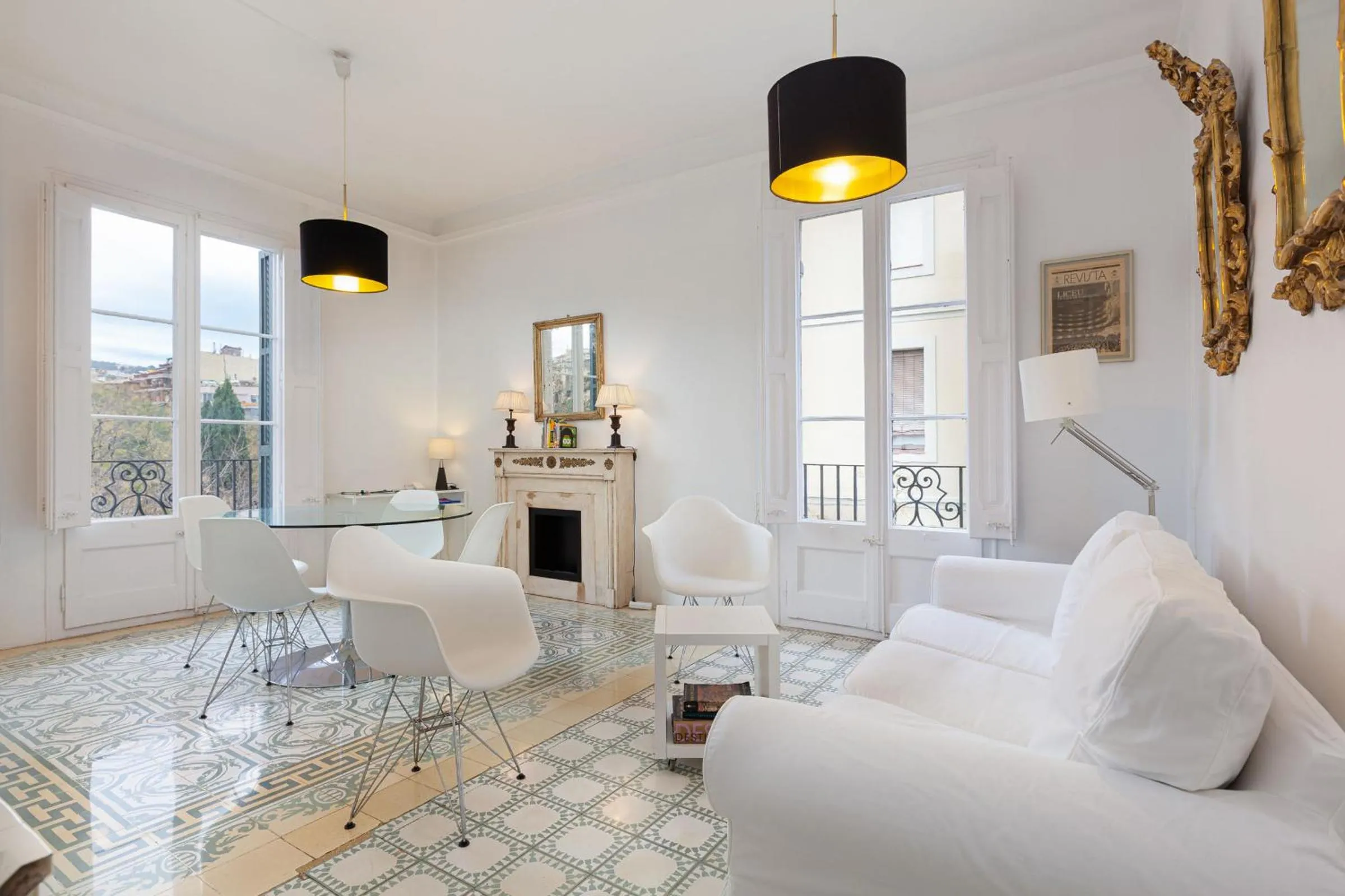 Sagrada Familia 4 Bedrooms "T R" by Scenario Llum