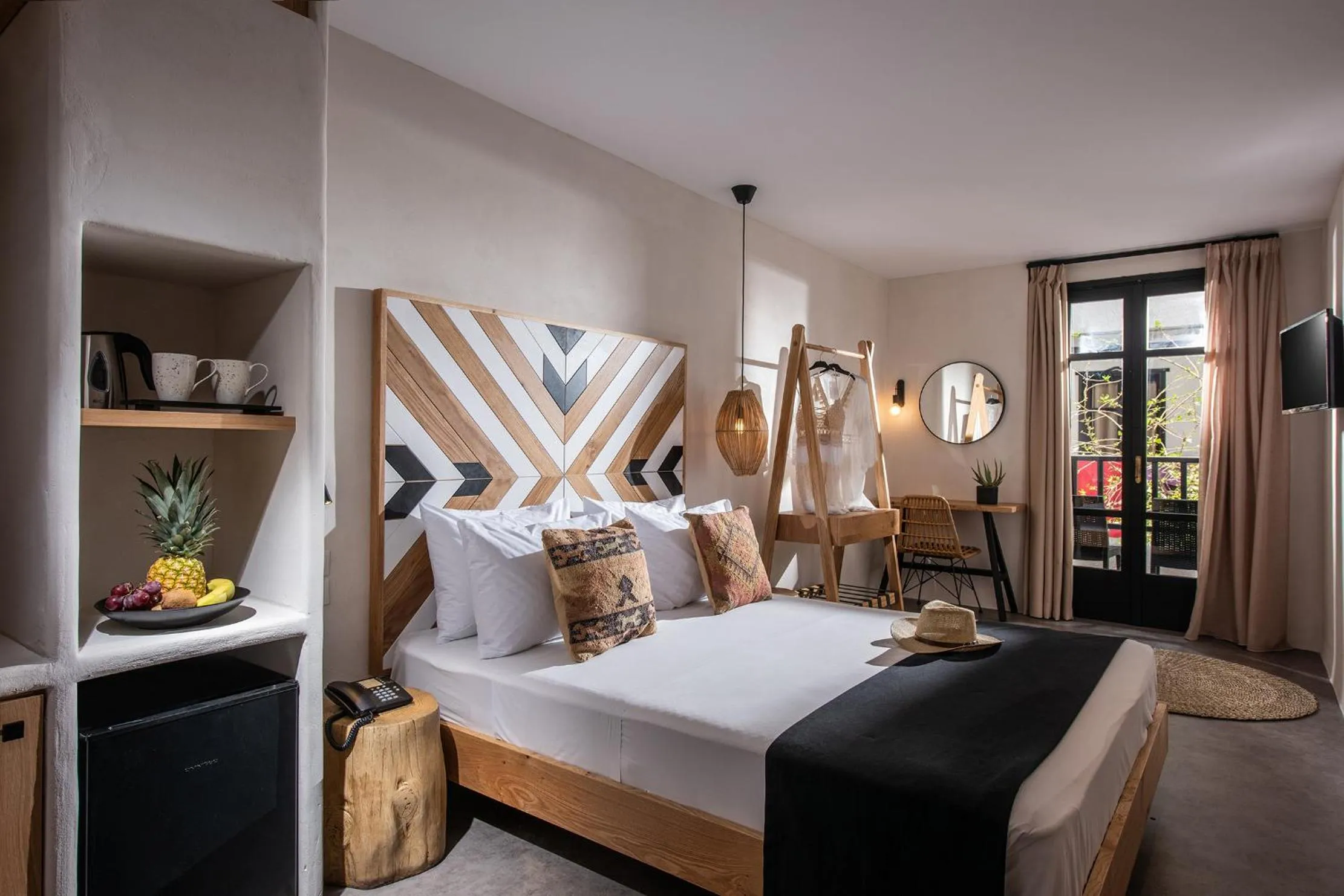 Bed in Indigo Inn Casa Adults Only