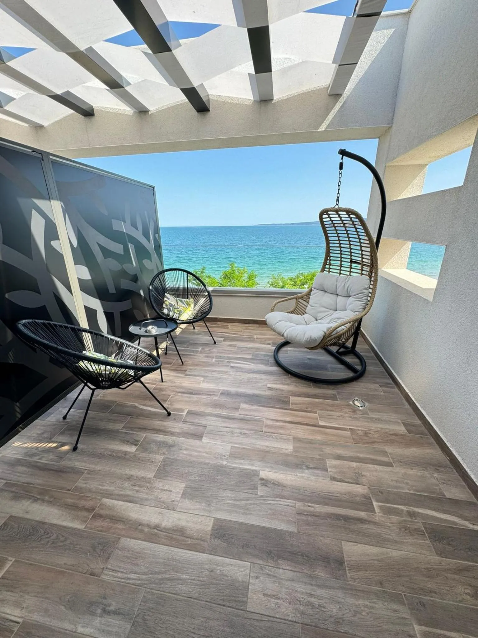 Day in Olive Villas Beach Hotel