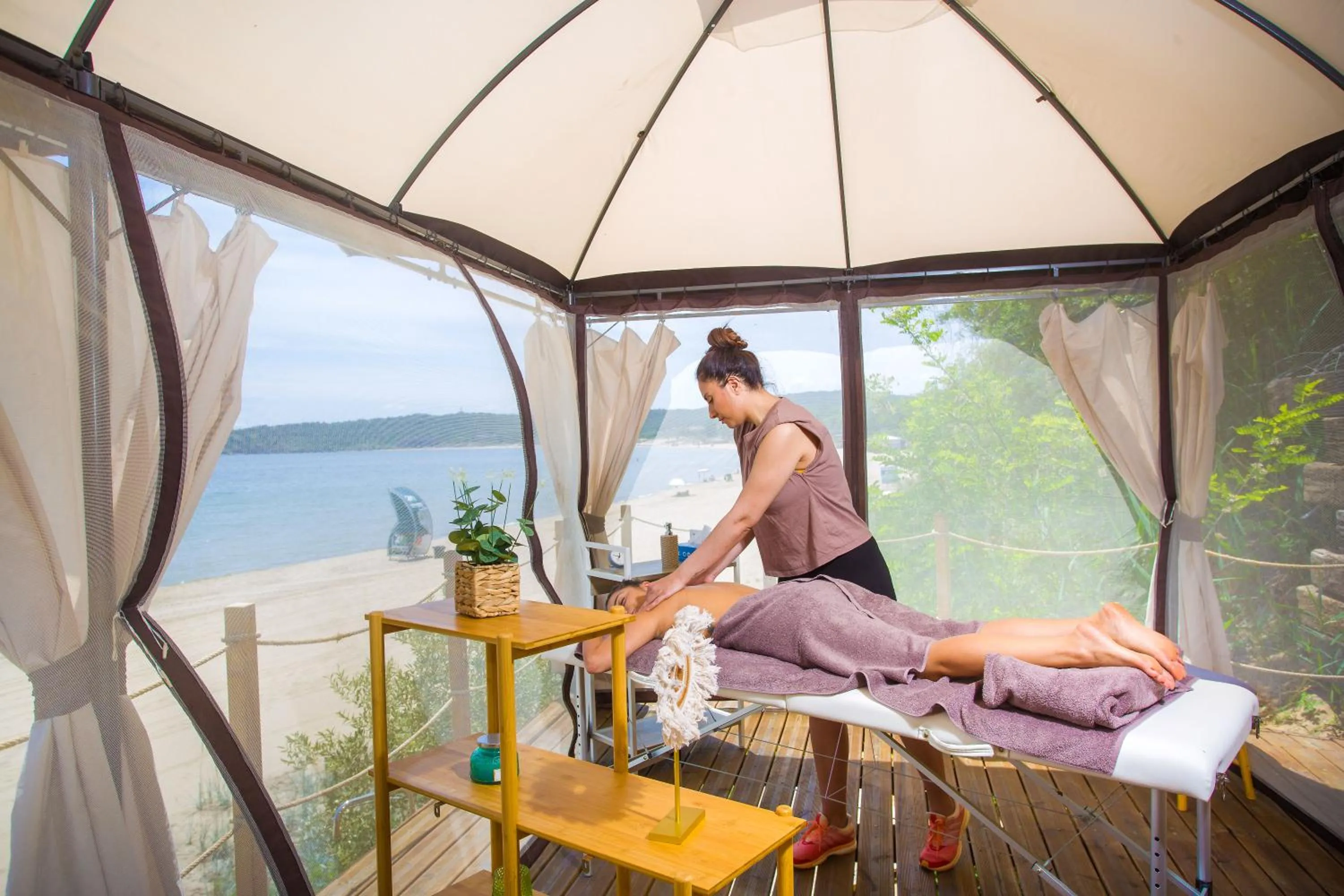 Day in Olive Villas Beach Hotel