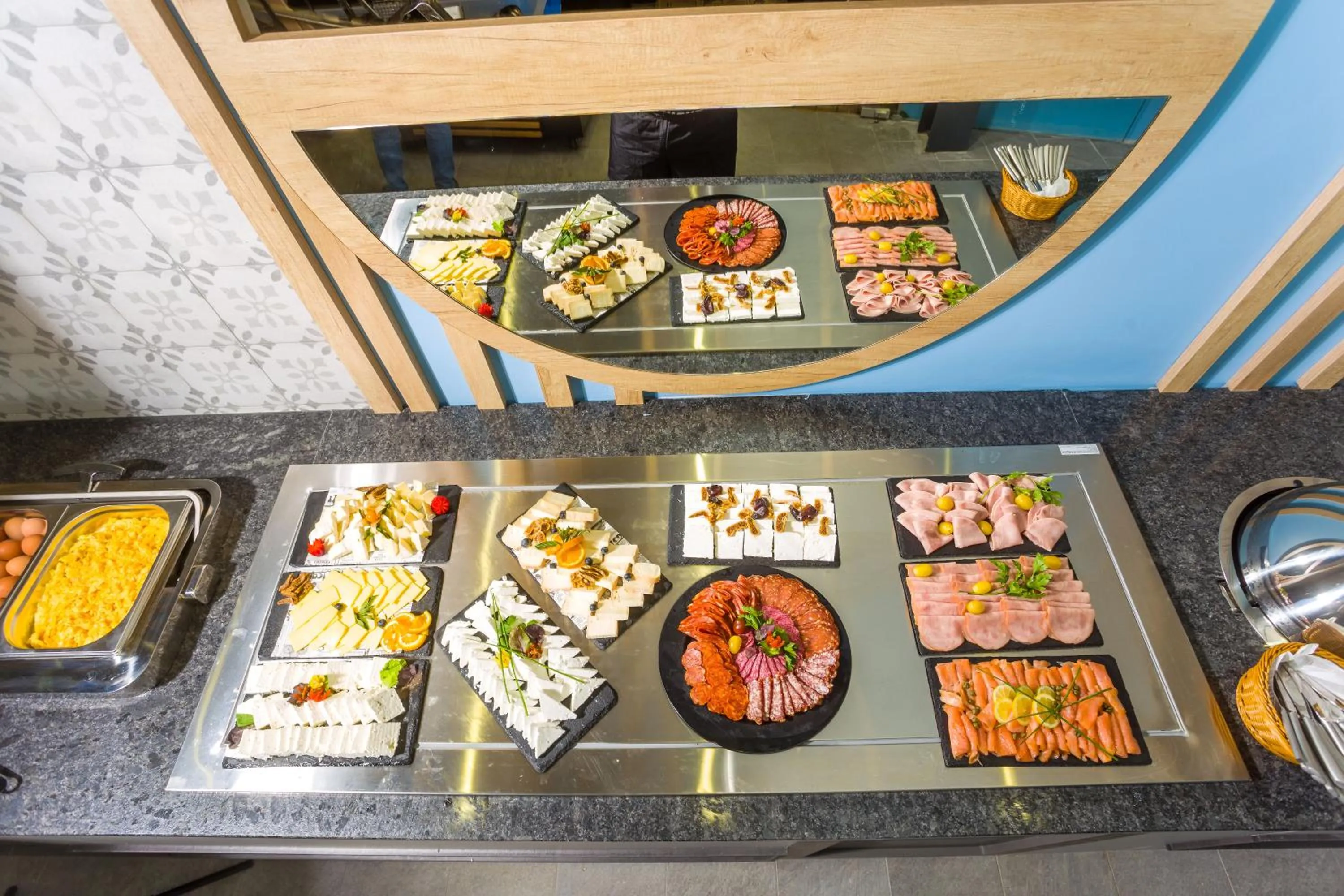 Food and drinks in Olive Villas Beach Hotel