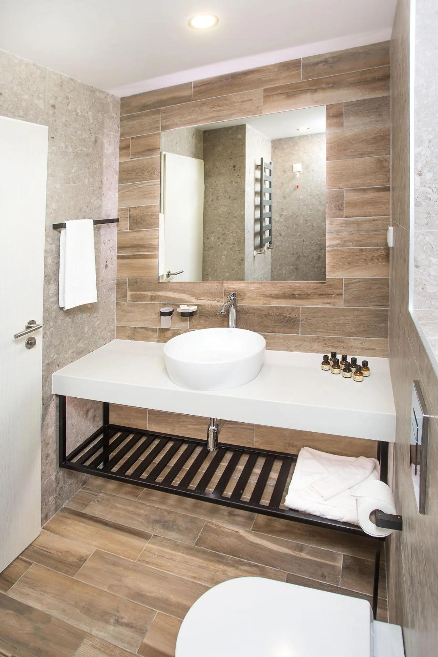 Shower in Olive Villas Beach Hotel