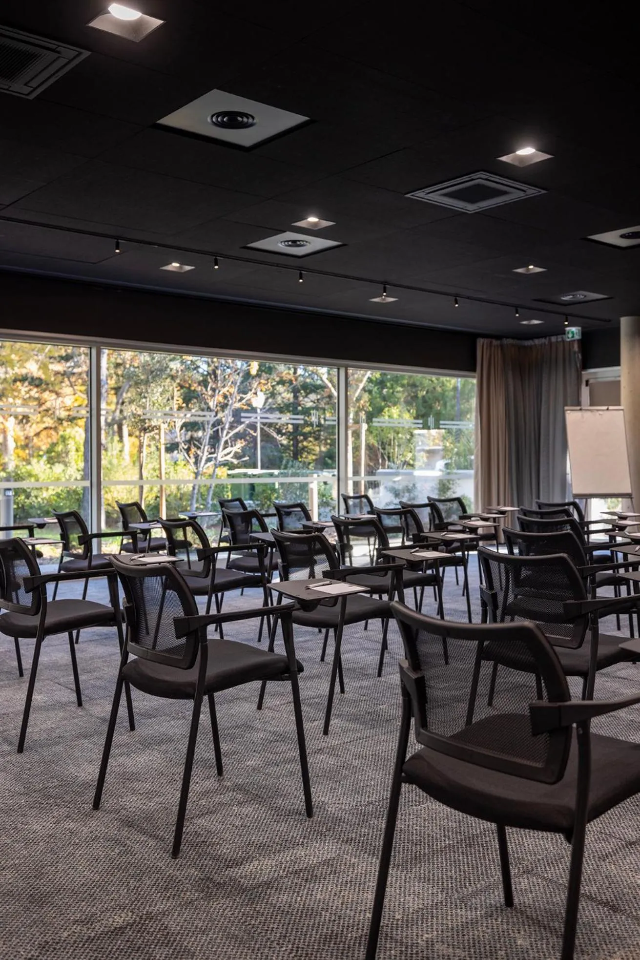 Seating area in Hôtel Spa Restaurant Villa Castellane