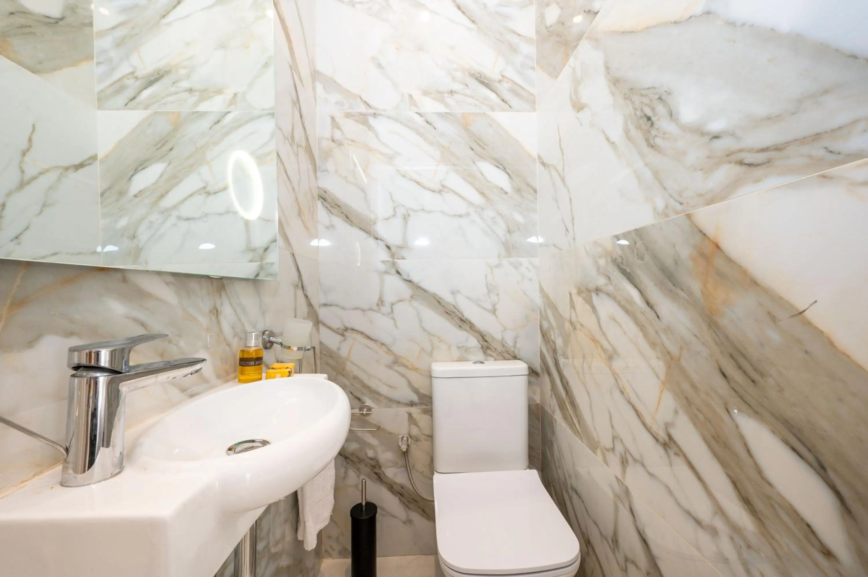 Bathroom in Vela Blu Boutique Suites