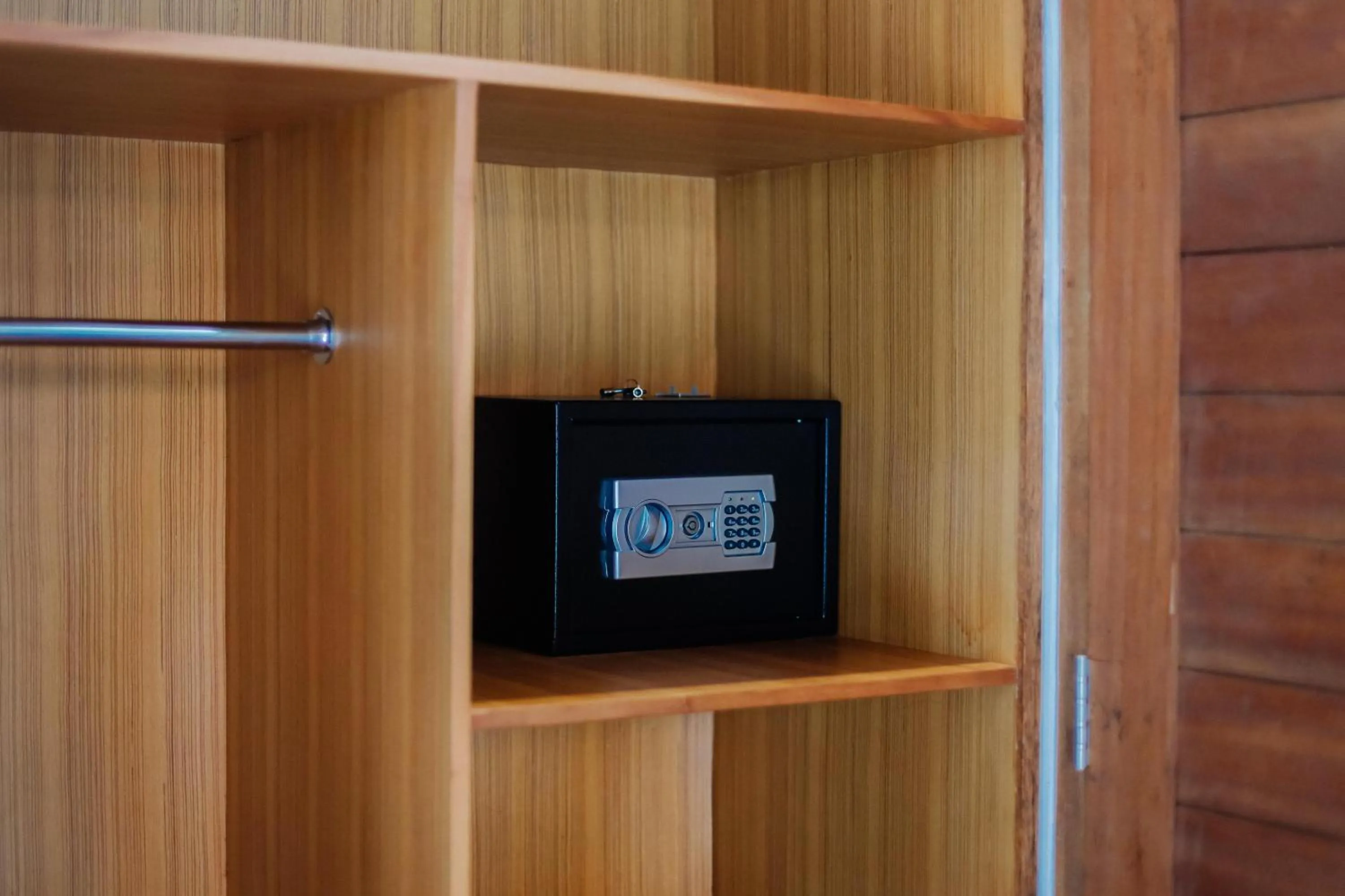 safe in The Lavana Jhonny Kibung Villas Lembongan