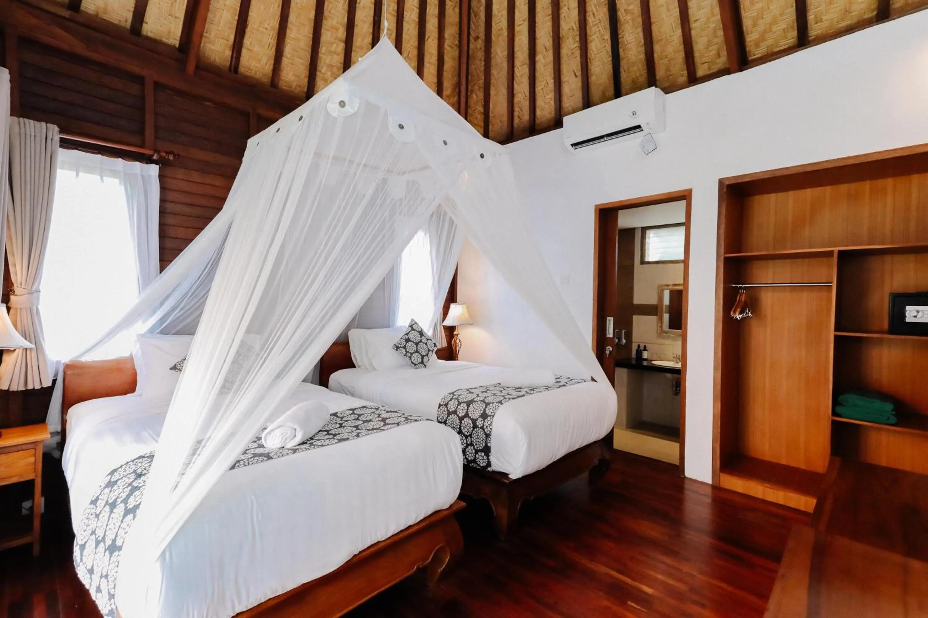 Bedroom, Bed in The Lavana Jhonny Kibung Villas Lembongan