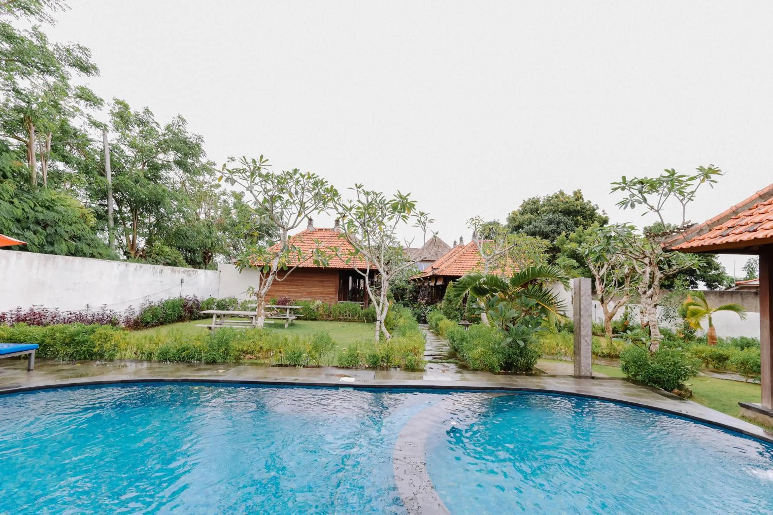 Swimming pool in The Lavana Jhonny Kibung Villas Lembongan