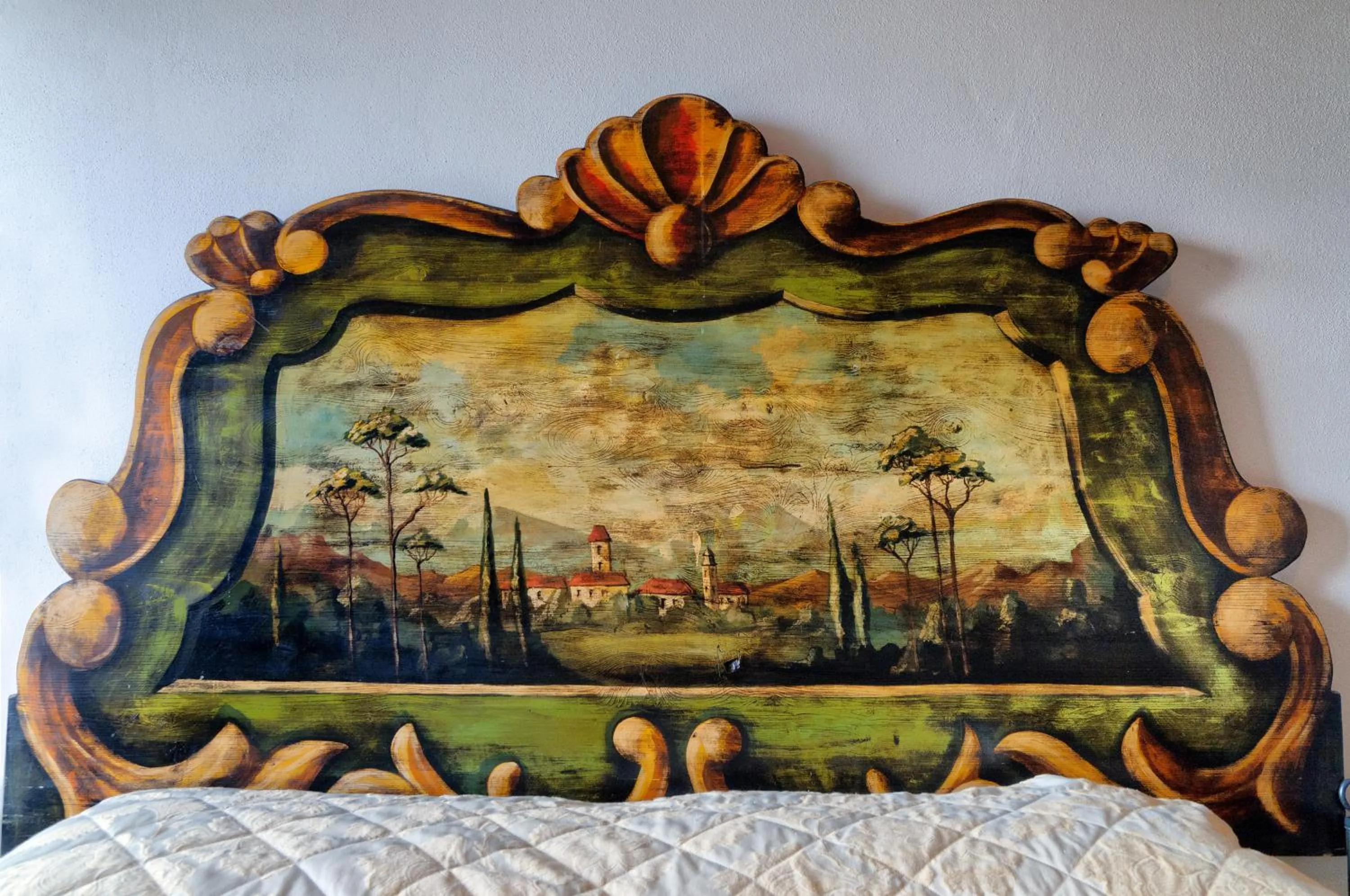 Decorative detail in Le 7 Camicie