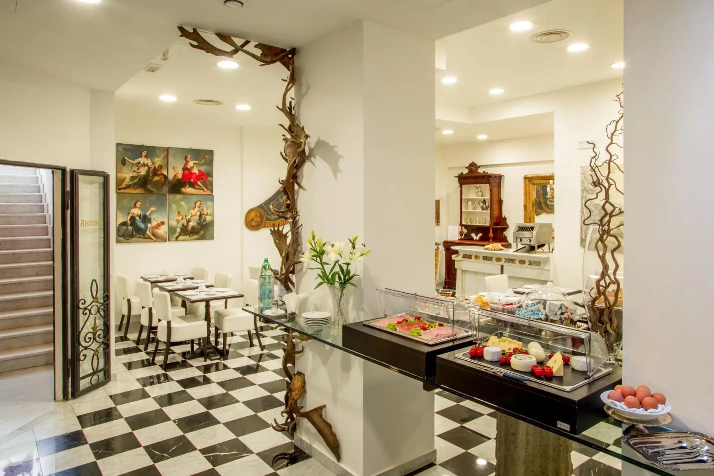 Restaurant/places to eat in Arcom Palace Restaurant/places to eat in Arcom Palace