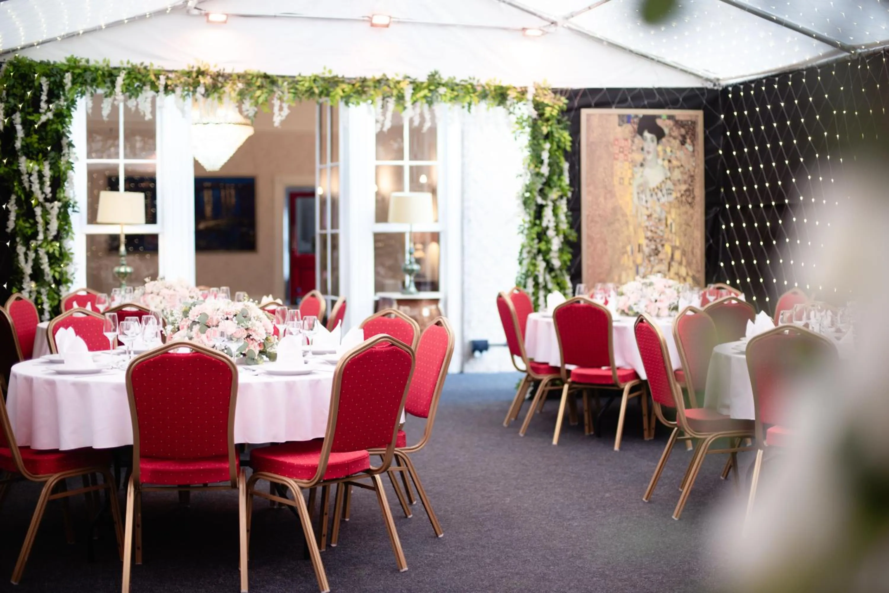 Banquet/Function facilities in Stone Court House