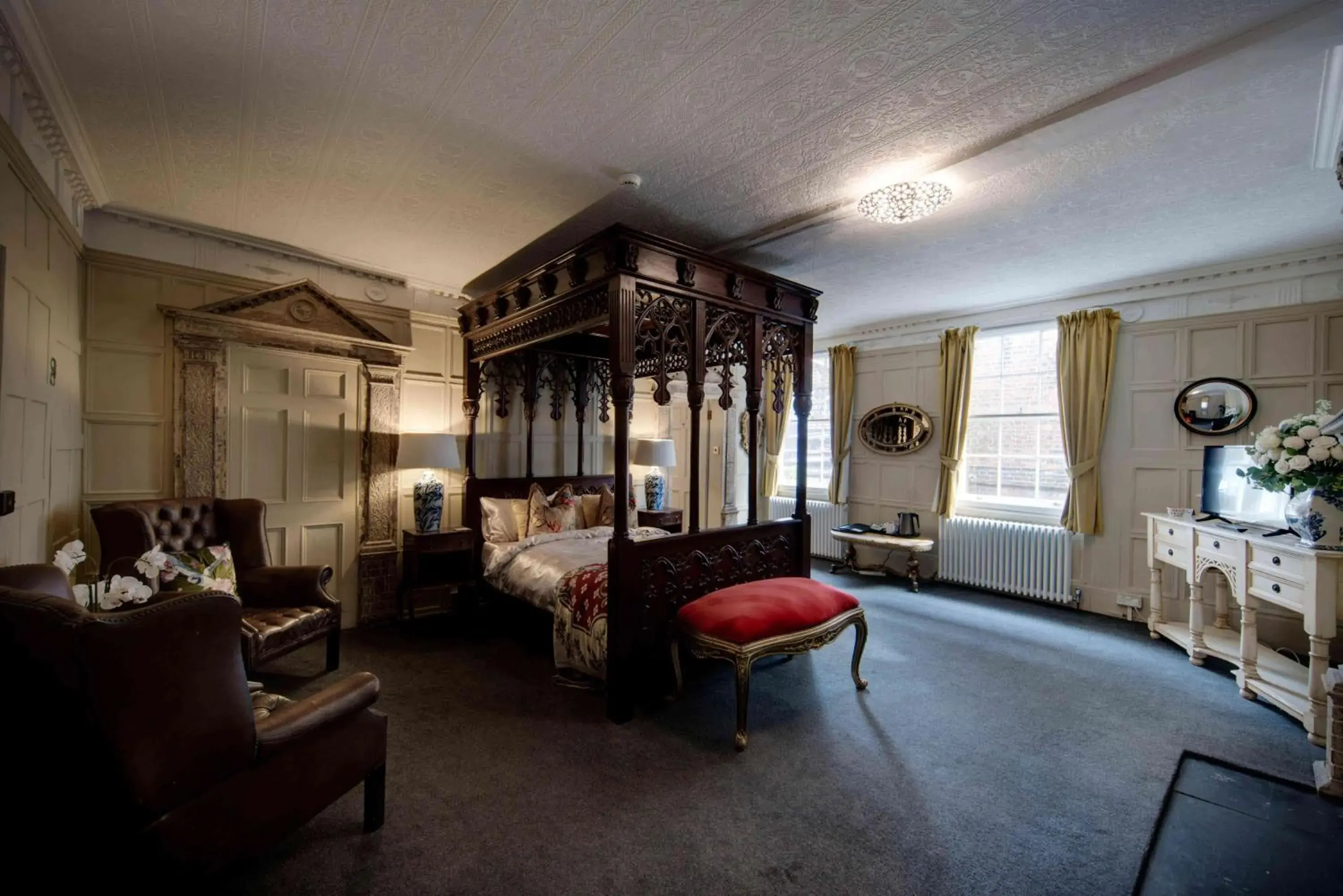 Photo of the whole room, Bed in Stone Court House Photo of the whole room, Bed in Stone Court House
