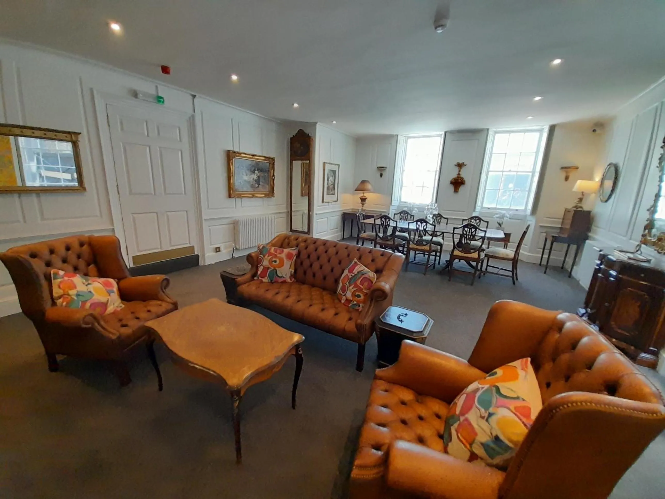 Communal lounge/ TV room in Stone Court House