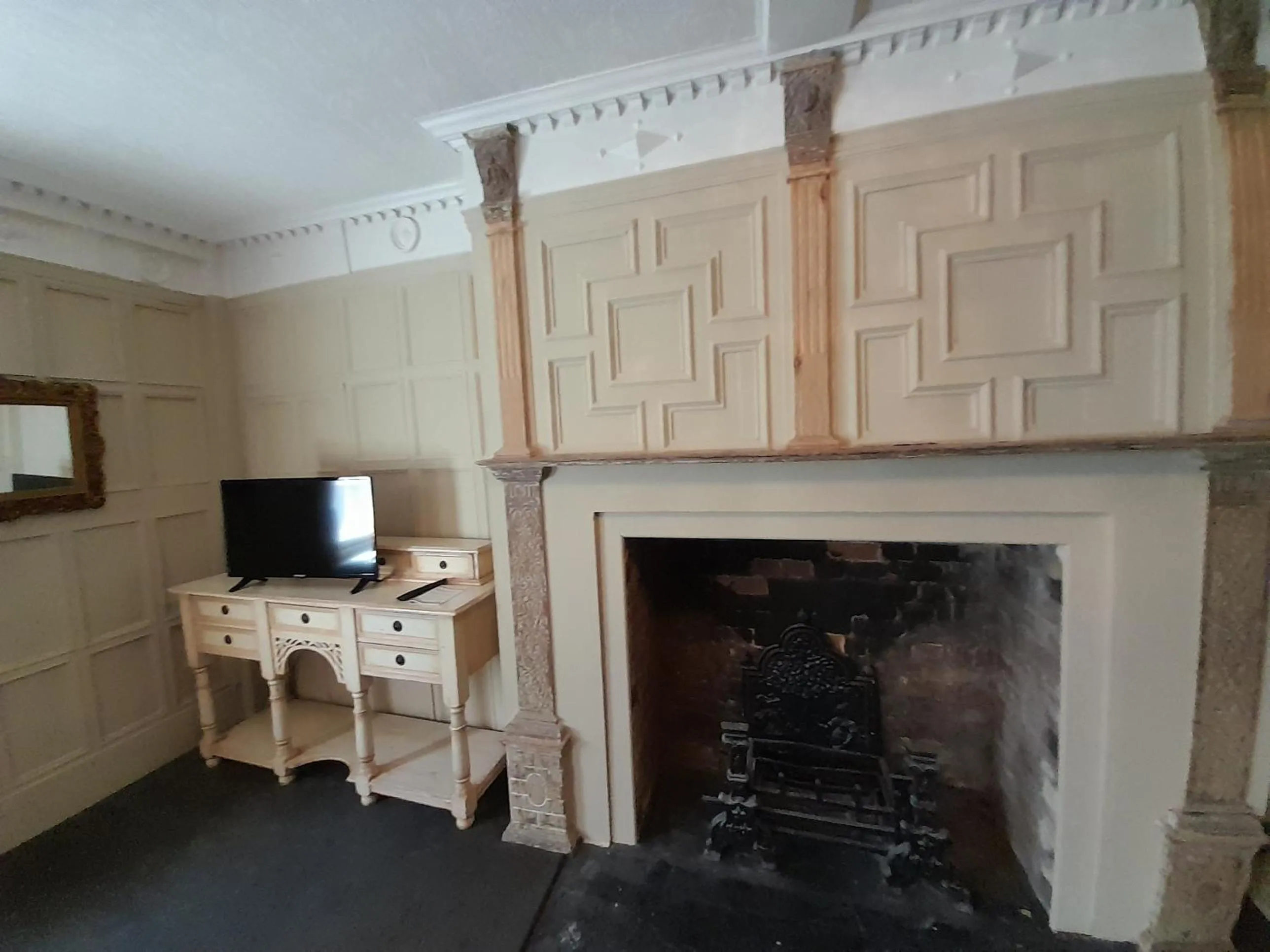 Bed in Stone Court House