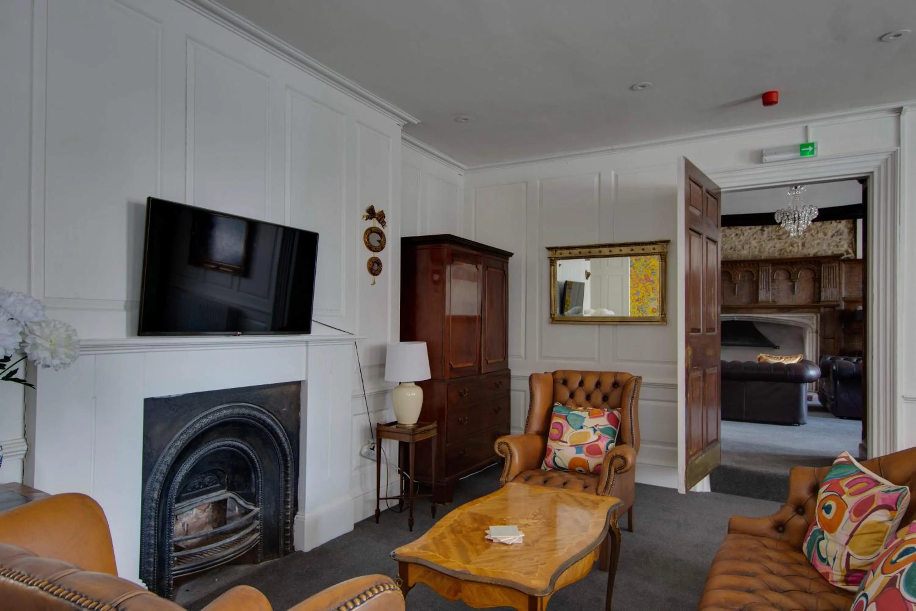 Communal lounge/ TV room in Stone Court House