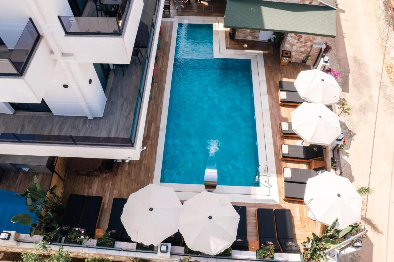 Pool view in Hotel Eagle