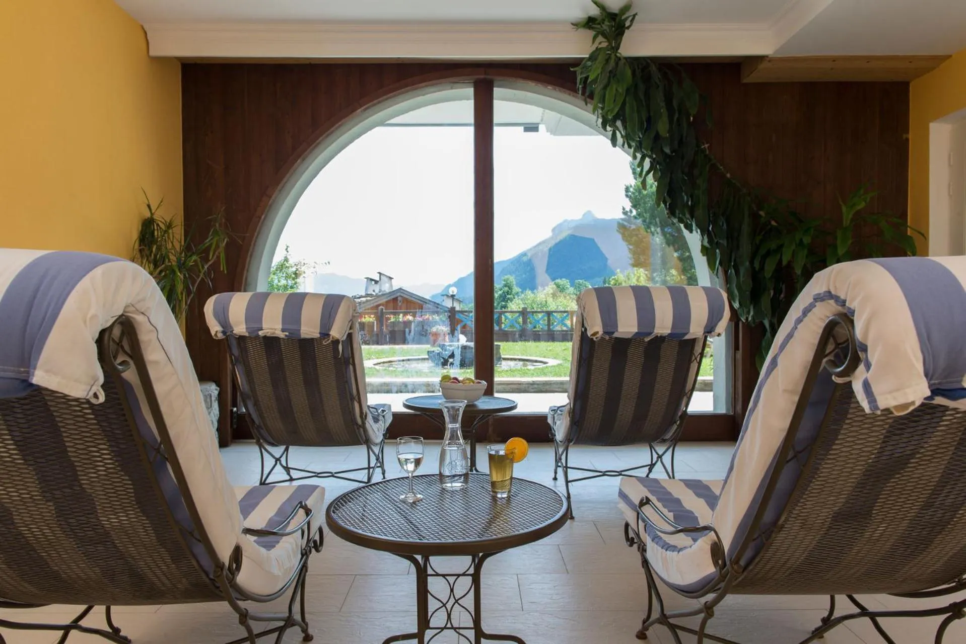 Swimming pool in Familotel Bavaria Pfronten-Familien Hotel-Alles Inklusive Konzept