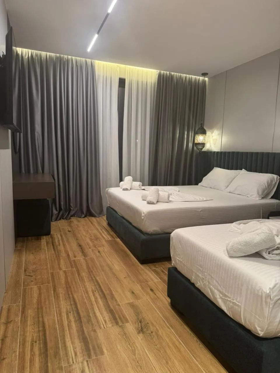 Bedroom, Bed in Hotel Lili-1