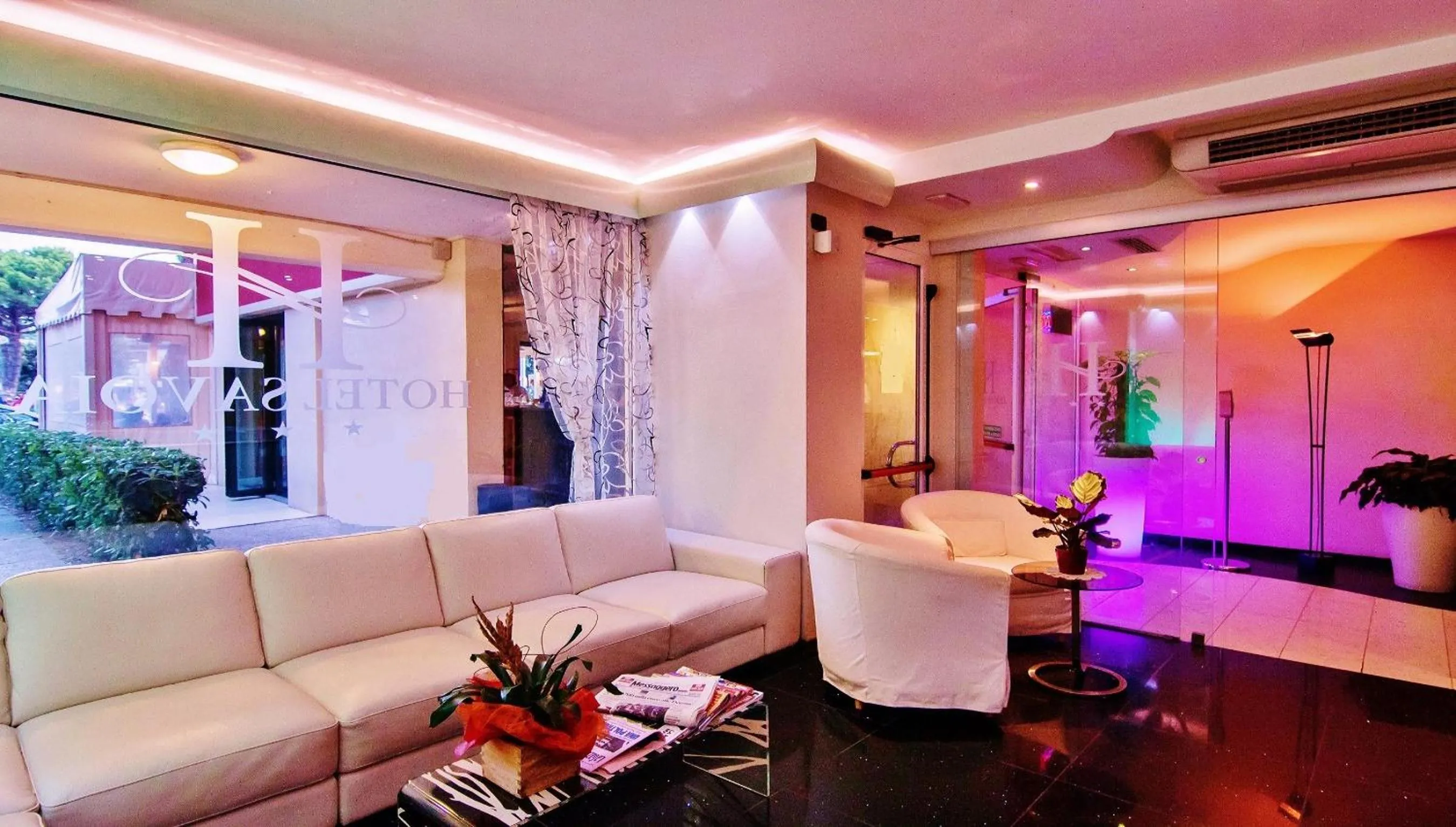 Decorative detail in Hotel Savoia