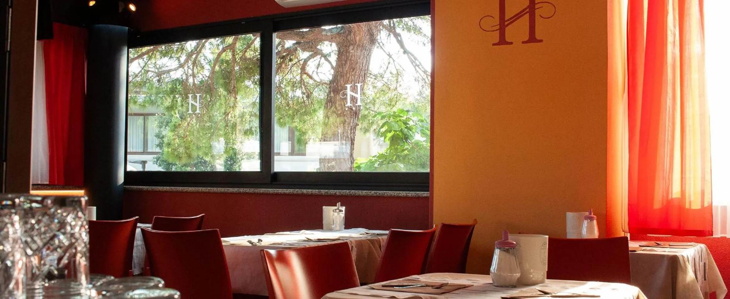 Decorative detail in Hotel Savoia