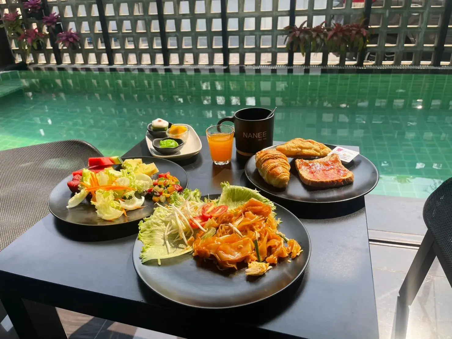 Restaurant/places to eat in NANEE Phra Singh Restaurant/places to eat in NANEE Phra Singh