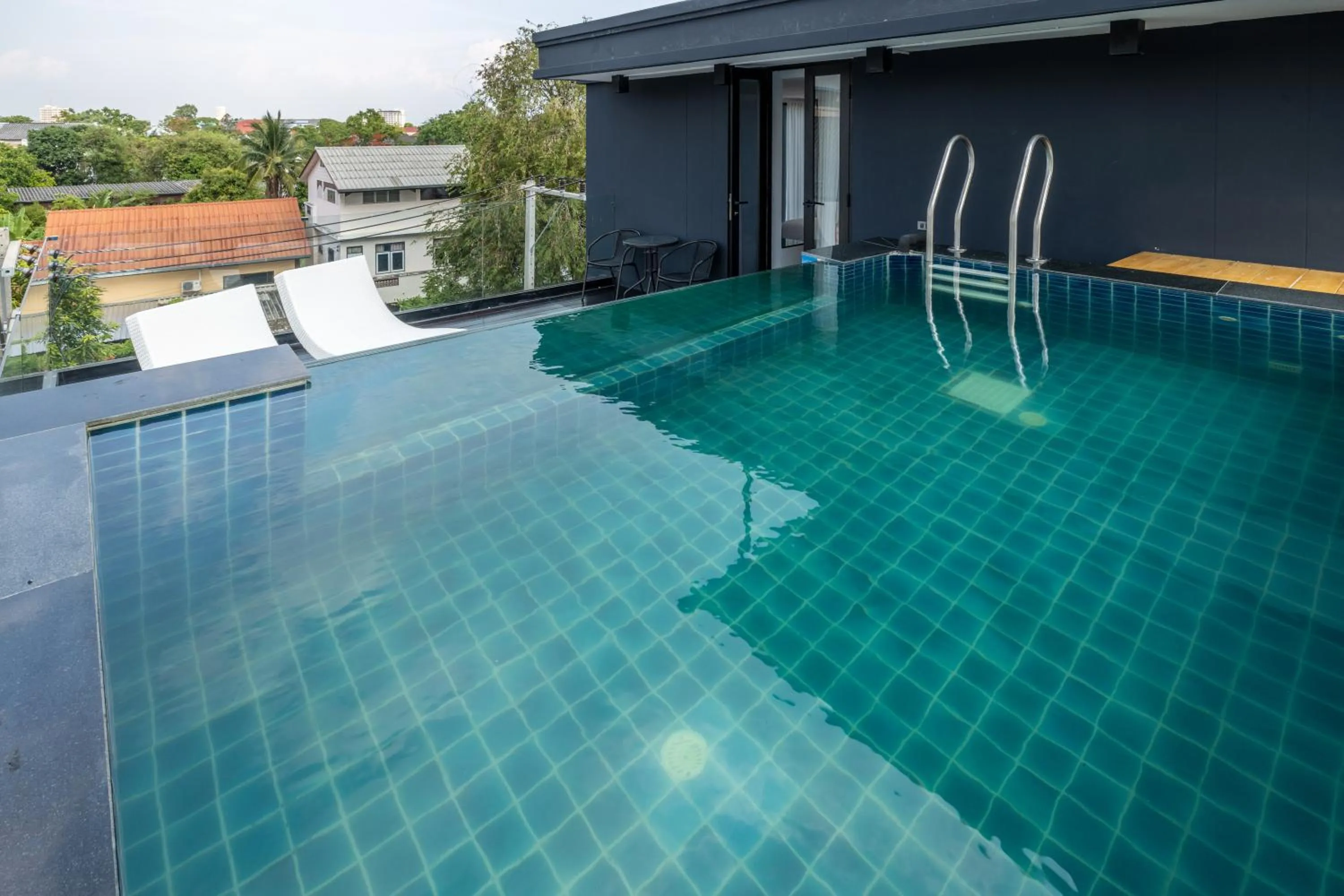 Day in NANEE Phra Singh