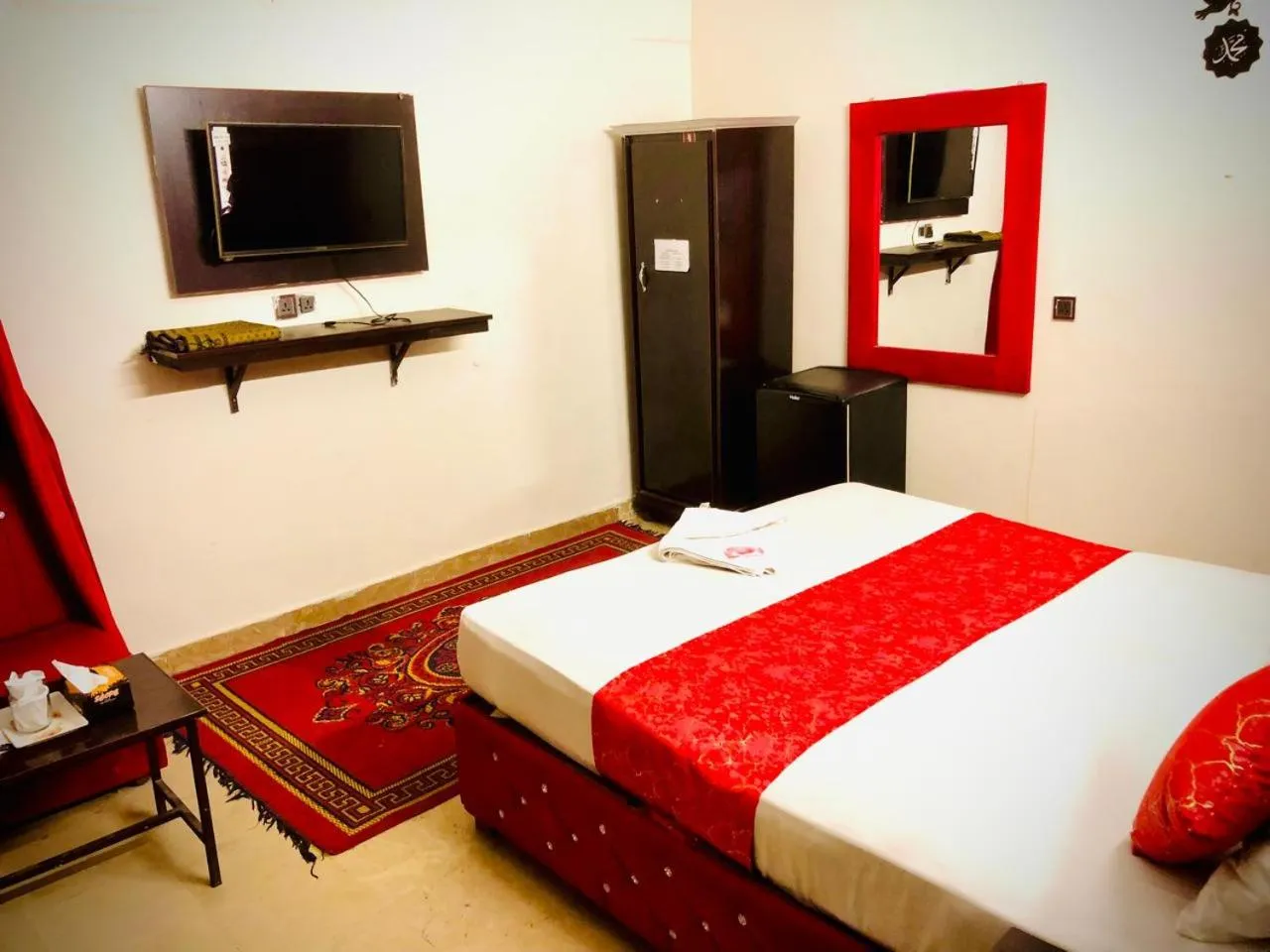 Bed in Hotel Royal Grand