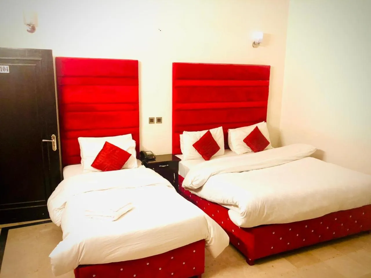 Bed in Hotel Royal Grand