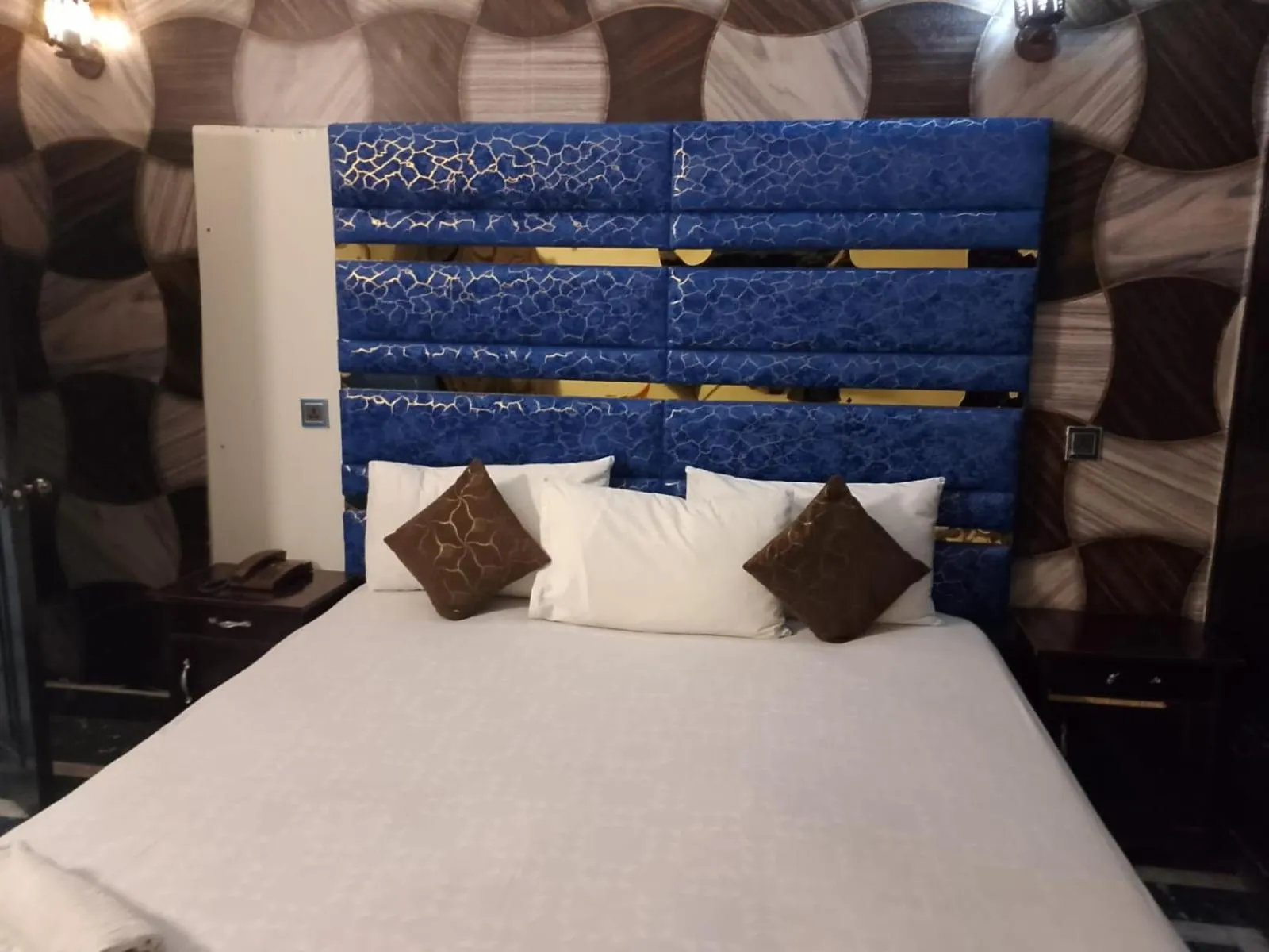 Bed in Hotel Royal Grand