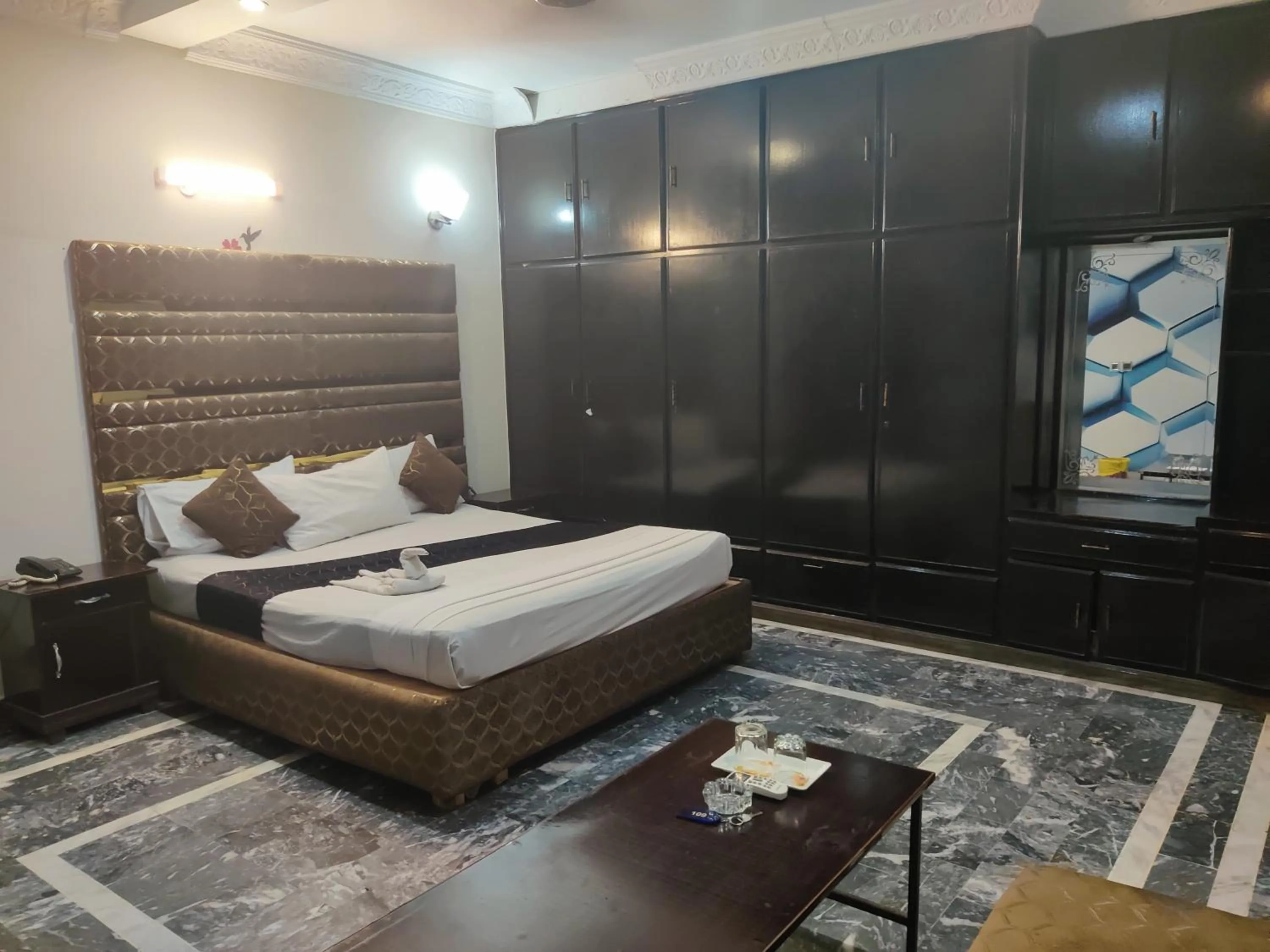 Bed in Hotel Royal Grand