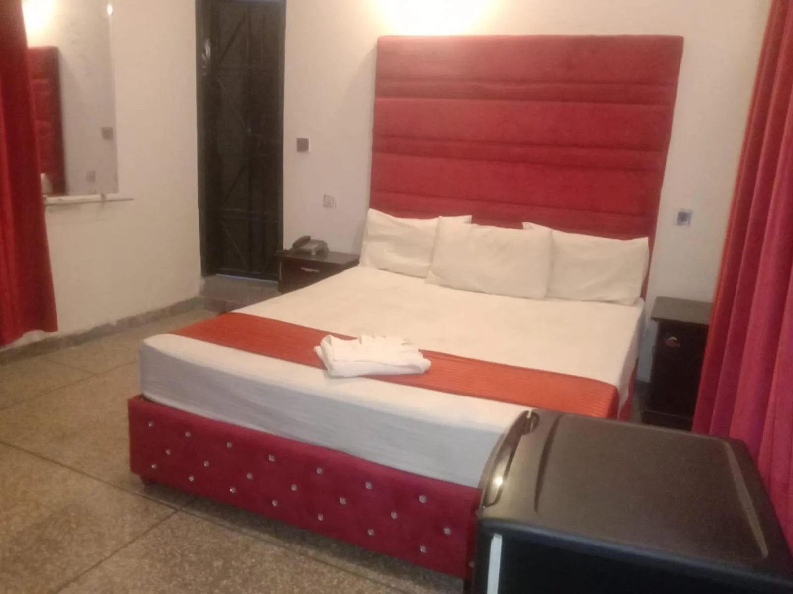 Bed in Hotel Royal Grand