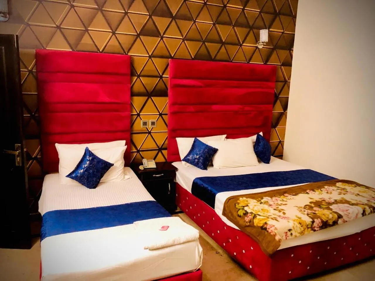 Bed in Hotel Royal Grand