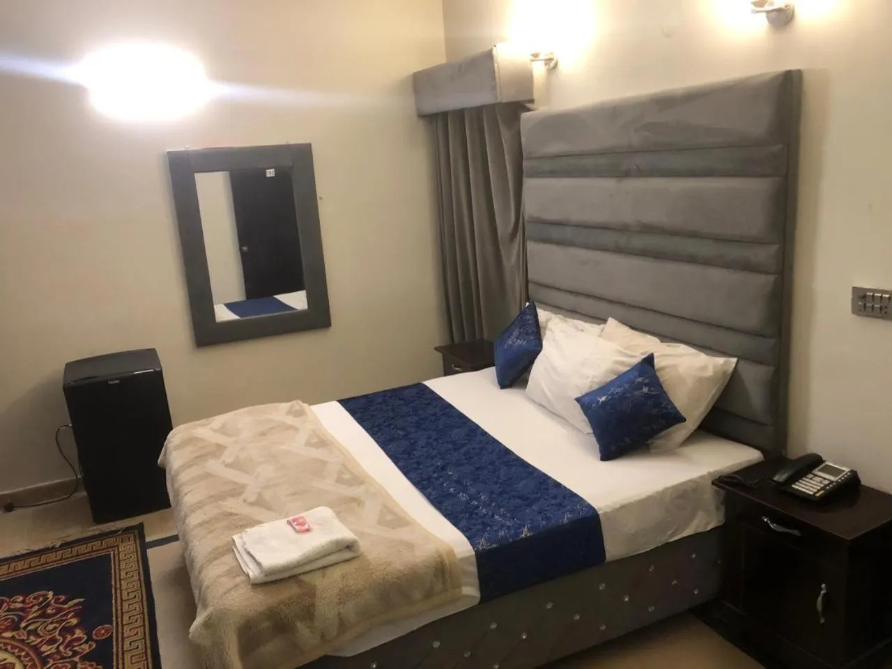 Bed in Hotel Royal Grand