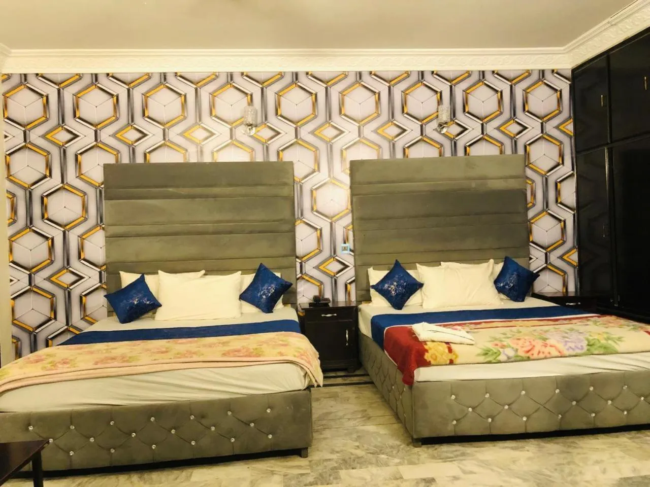 Bed in Hotel Royal Grand