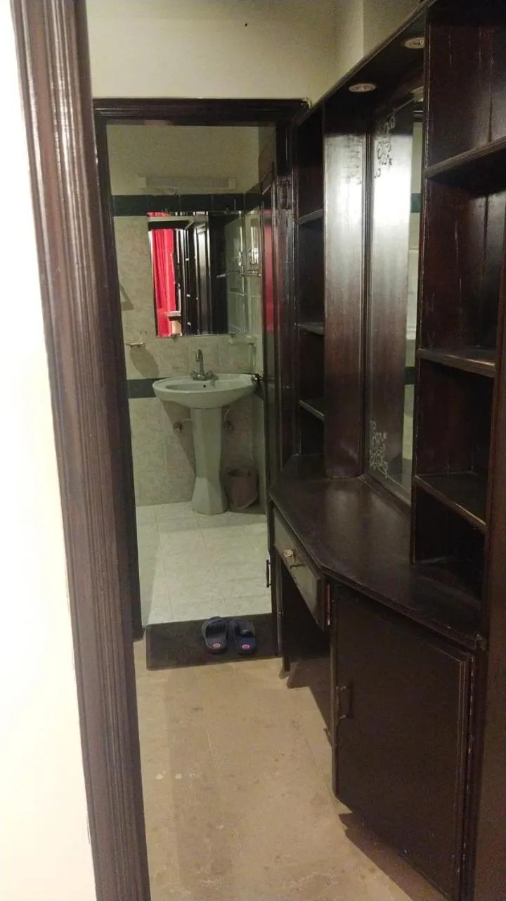 Shower in Hotel Royal Grand