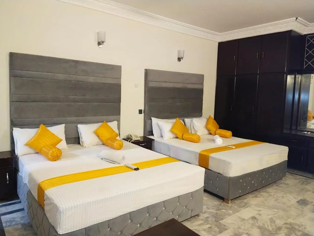 Bed in Hotel Royal Grand