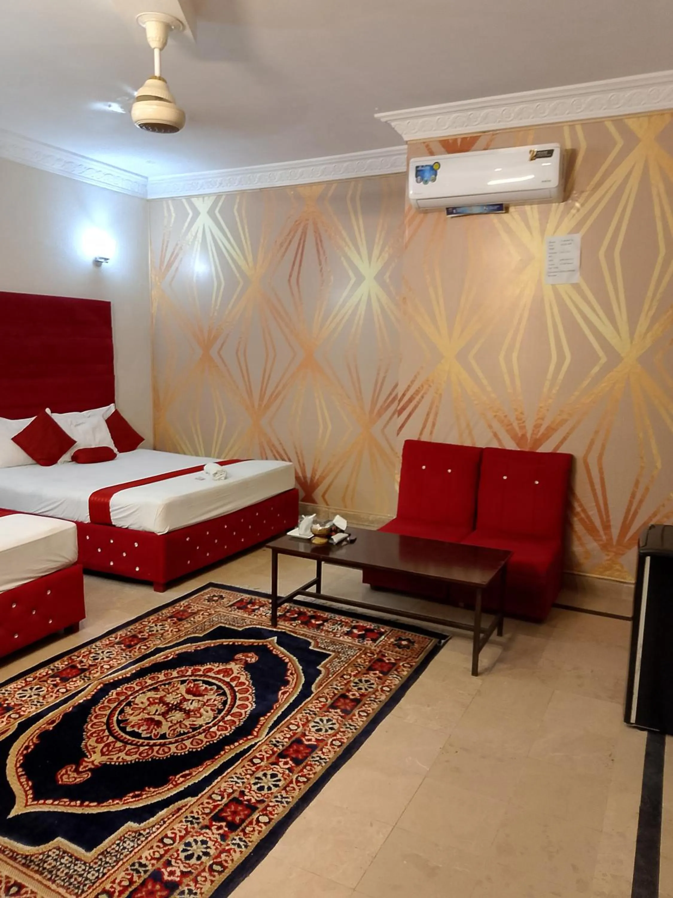 Bed in Hotel Royal Grand