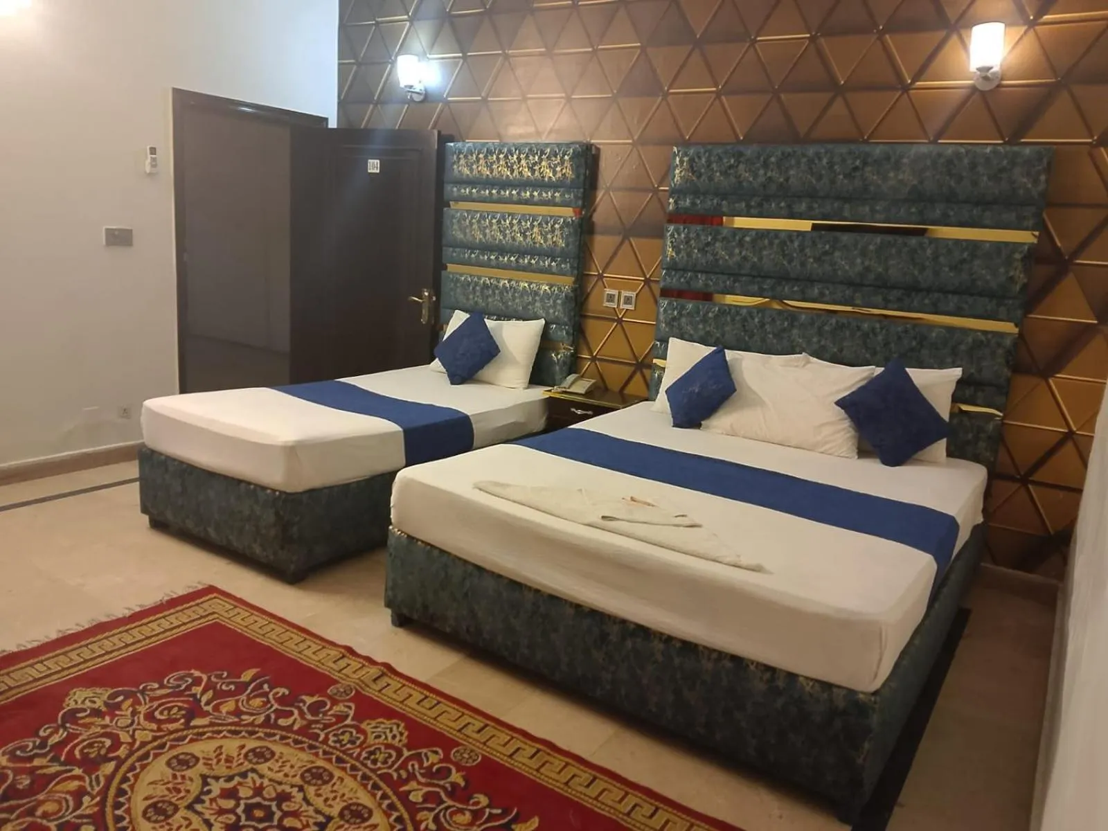 Bed in Hotel Royal Grand