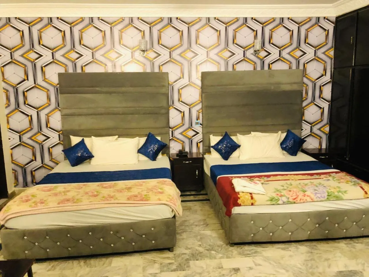 Bed in Hotel Royal Grand