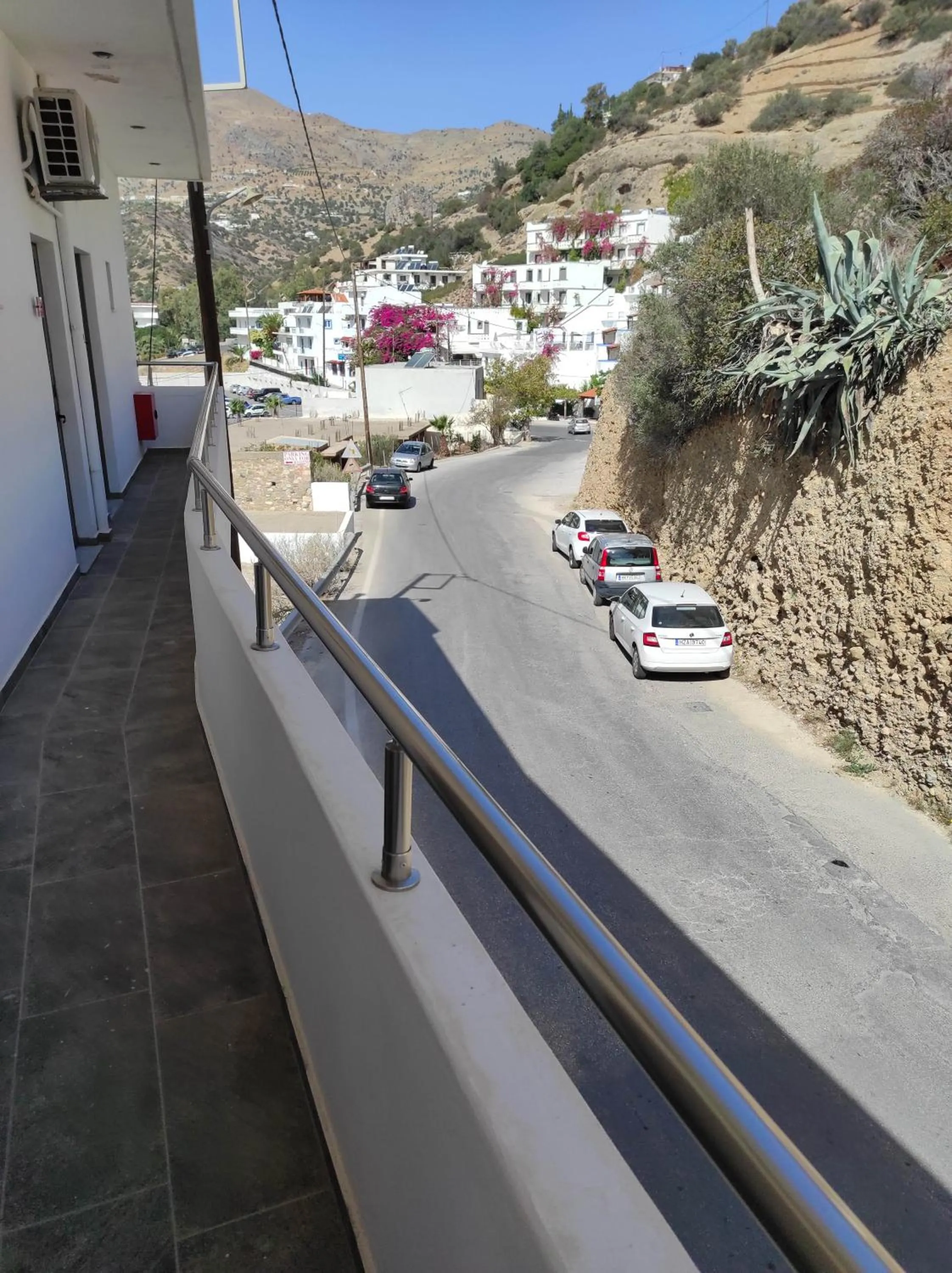 Parking in Lefka Ori - Agia Galini