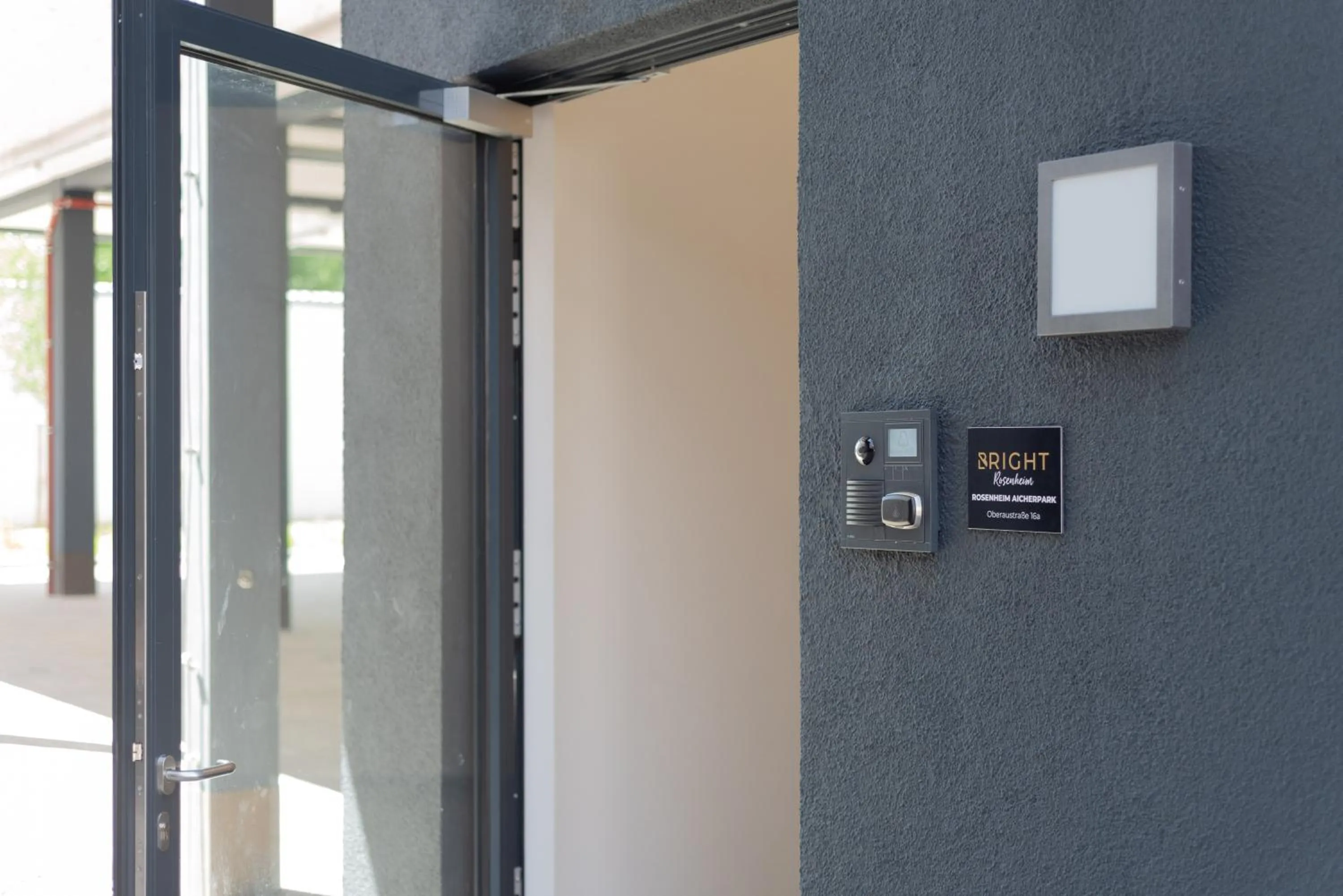 Facade/entrance in BRIGHT: Rosenheim Aicherpark