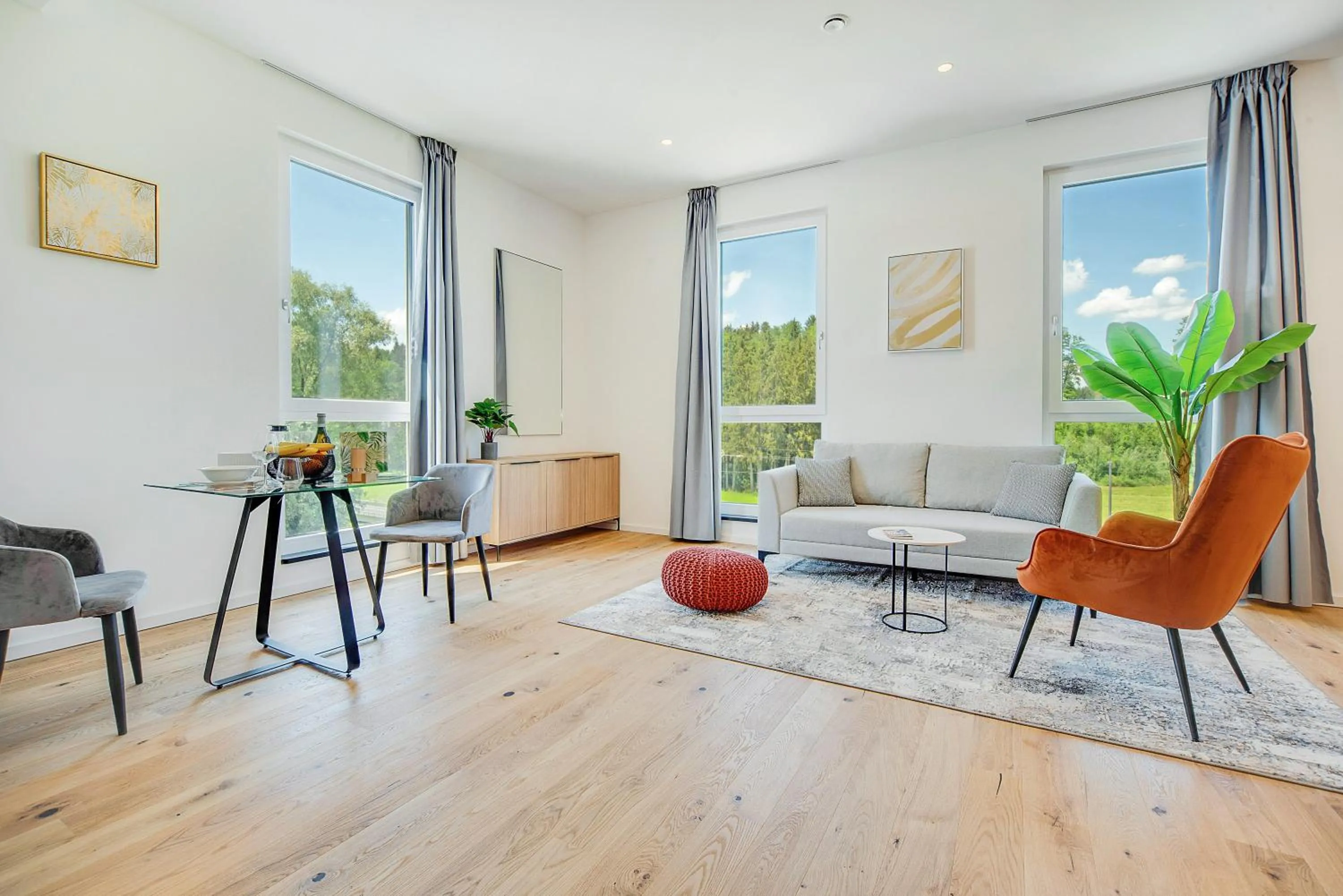 Living room in BRIGHT: Rosenheim Aicherpark