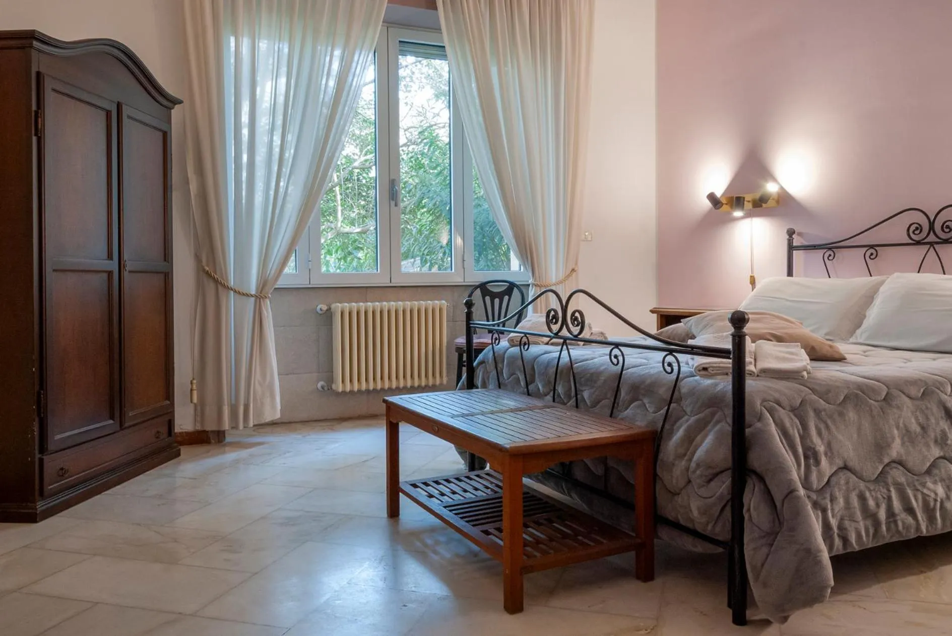 Bed in Aedes B&B Il Giardino dei Sogni