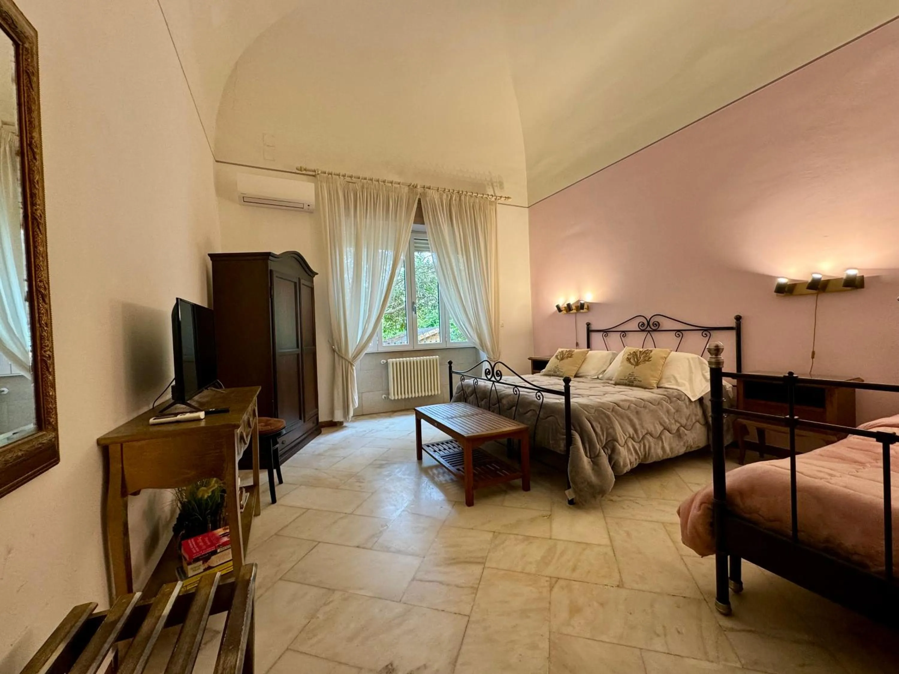 Bed in Aedes B&B Il Giardino dei Sogni