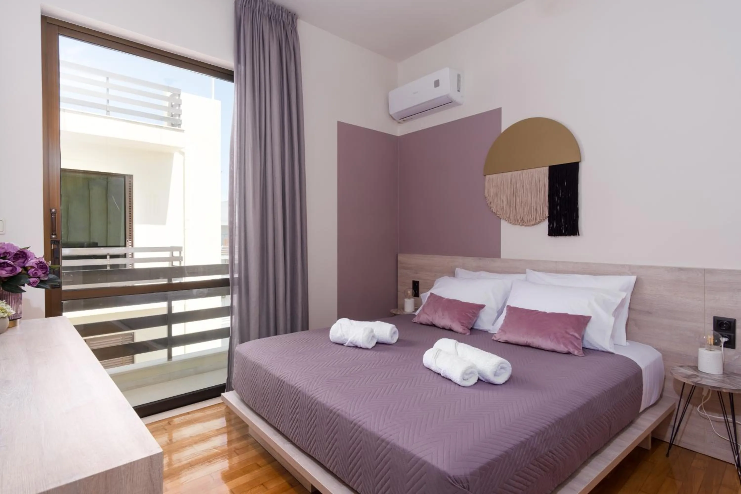 NIMA1 4 bedroom apt centraly located in Rethimno
