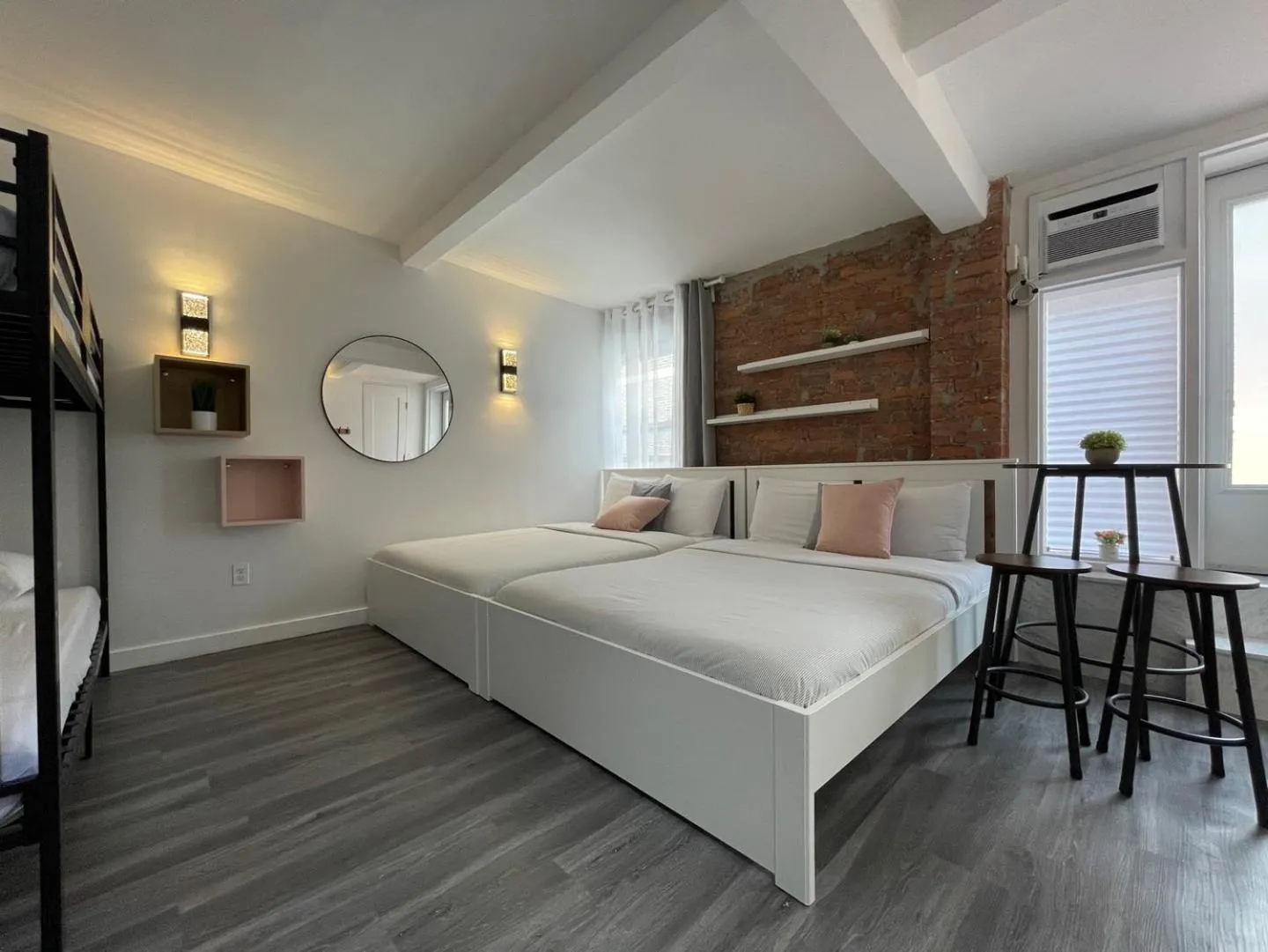 Bed in Hotel and the City, Rooftop City View