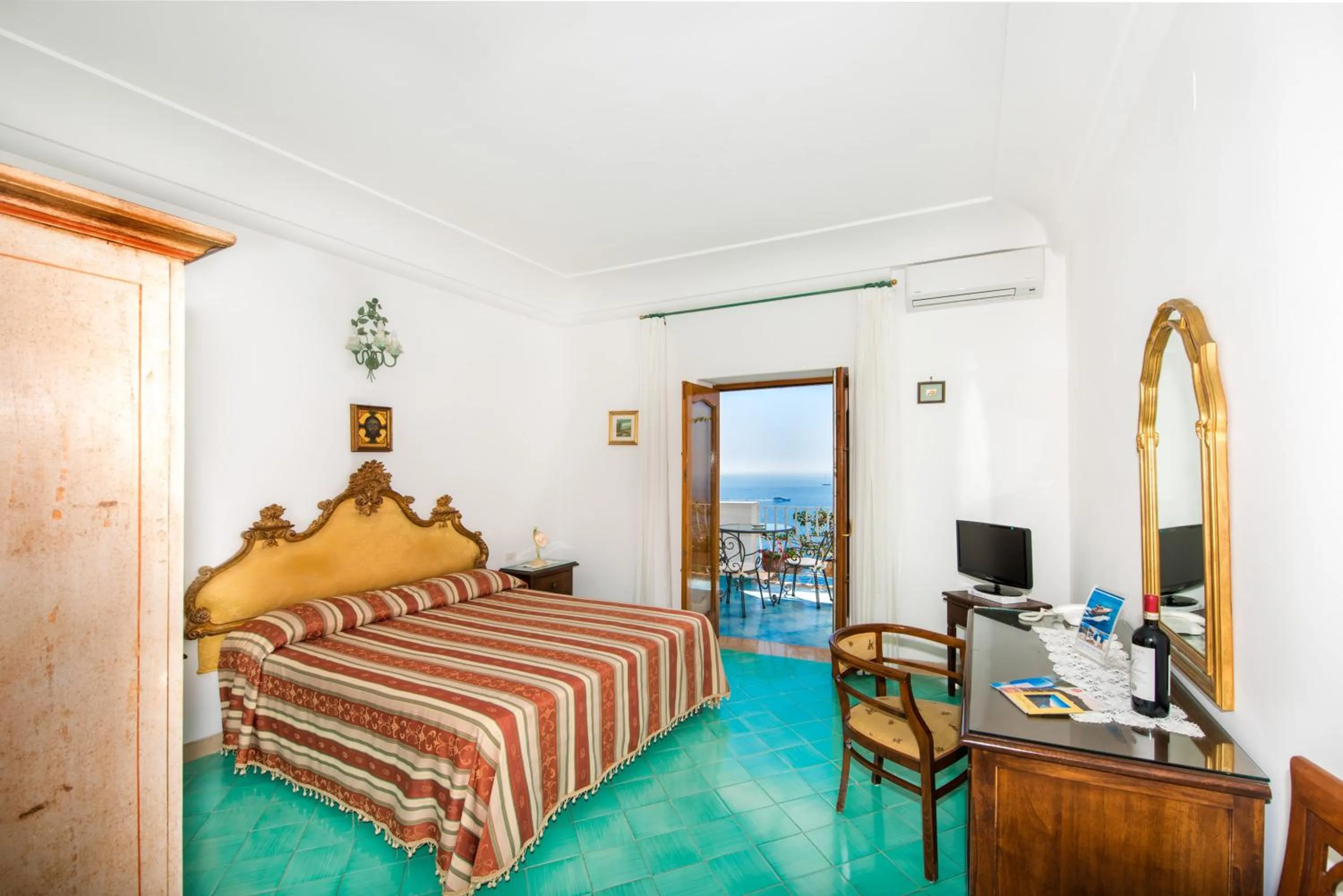 Photo of the whole room in La Rosa Dei Venti