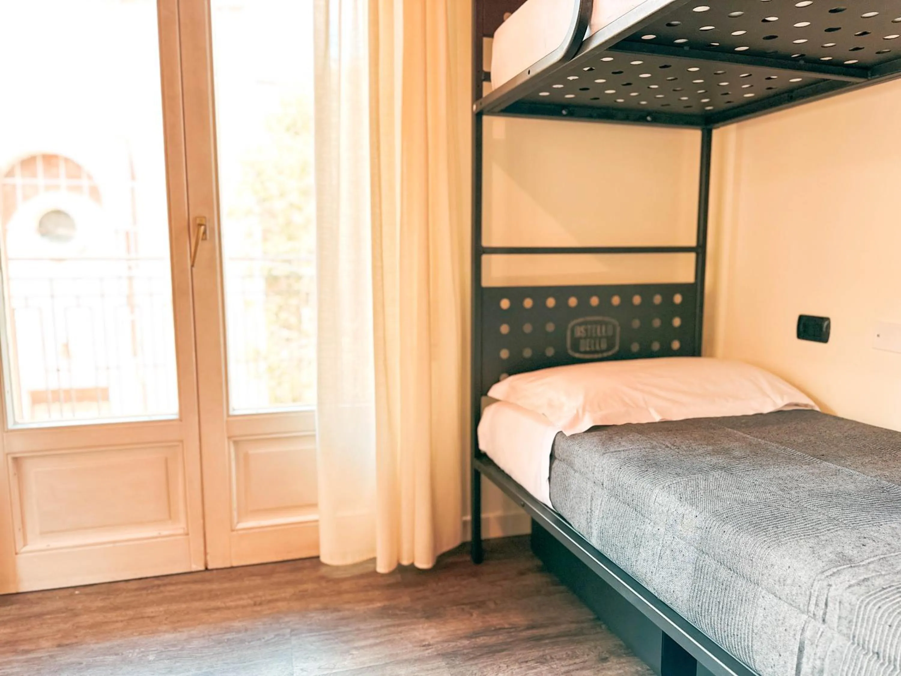 bunk bed in Nuovo Hotel Del Porto