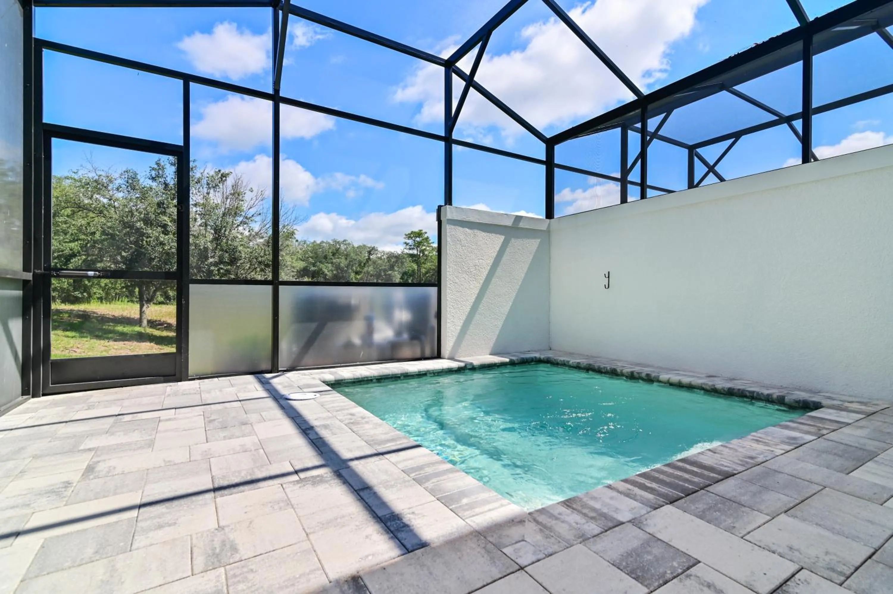 Swimming pool in New Spacious & Tranquil Townhouse near Disney - 4BR, 3FB, and Pool